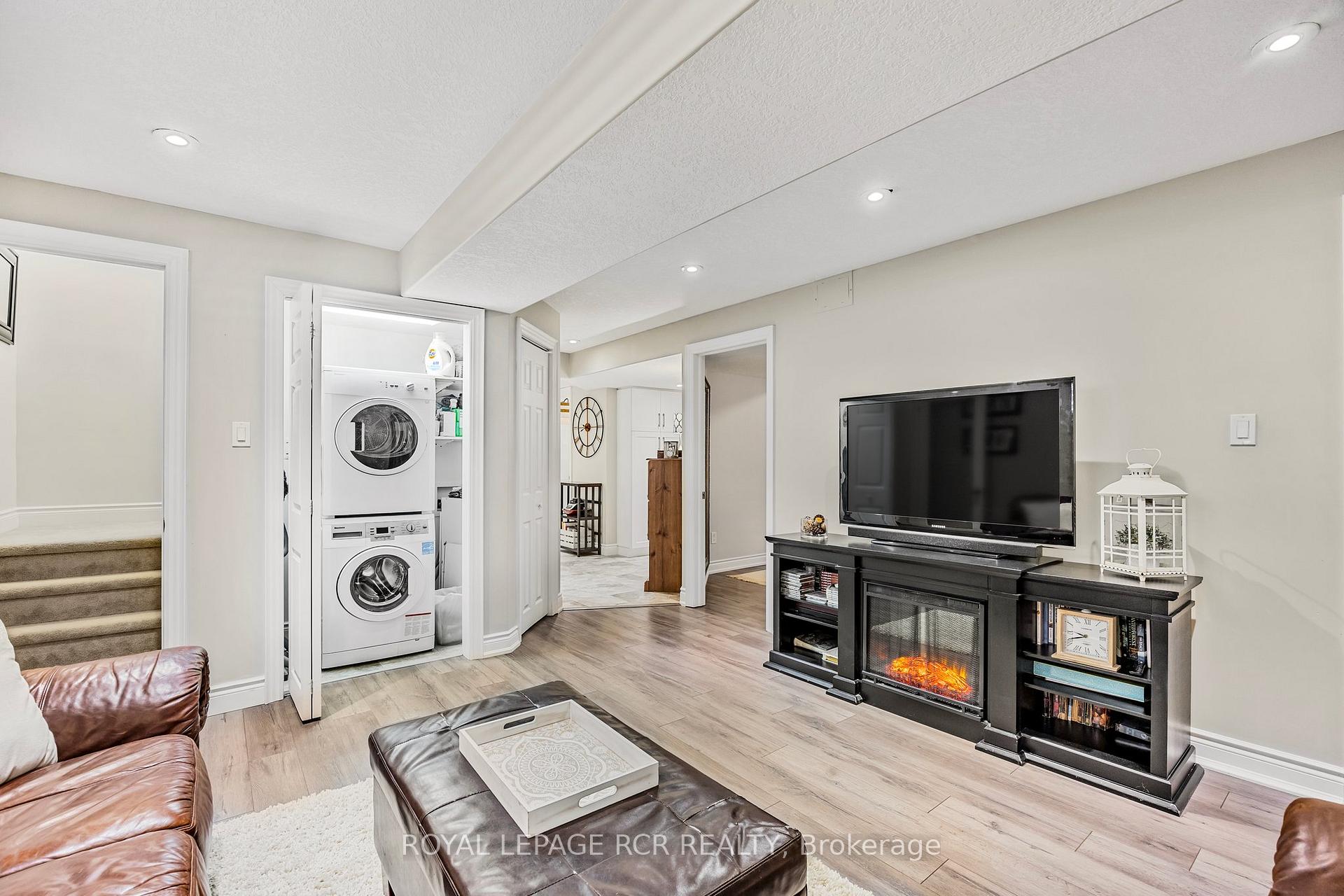 Photo 28 of 10 Irwin Crescent, New Tecumseth, Alliston — HOMEH
