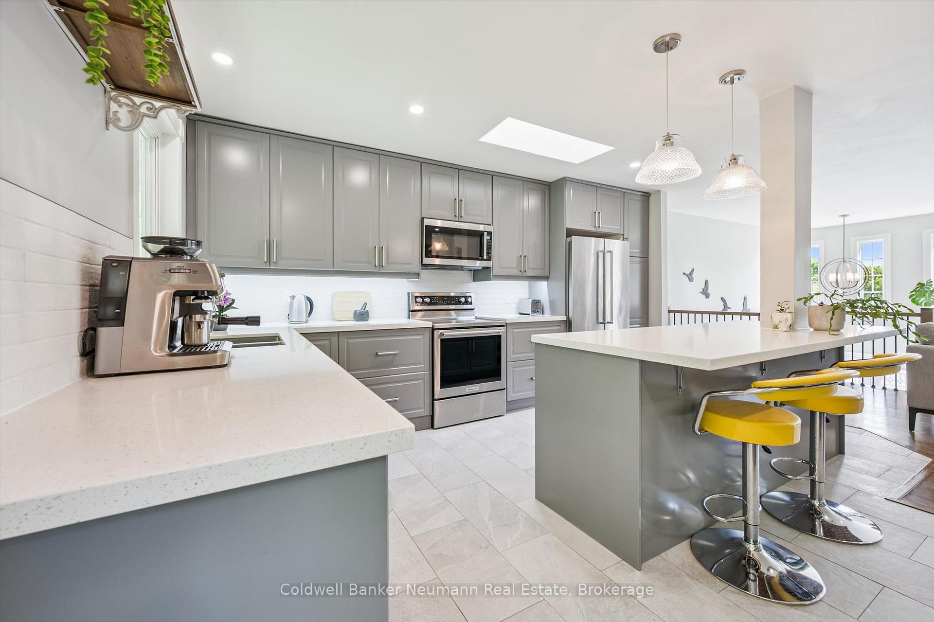 Photo 17 of 396 Ironwood Road, Guelph, Kortright West — HOMEH