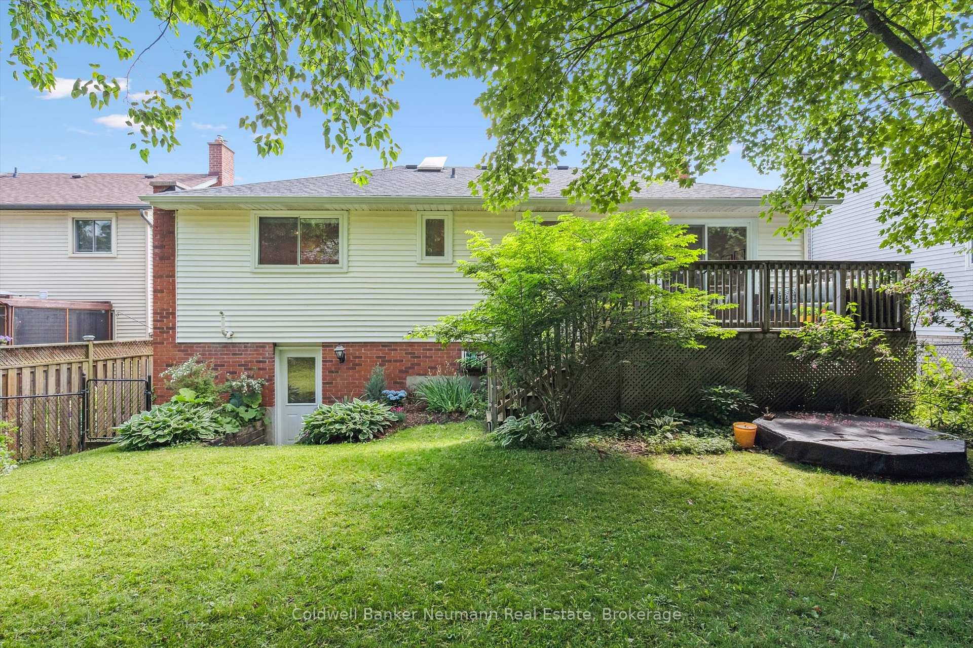 Photo 35 of 396 Ironwood Road, Guelph, Kortright West — HOMEH