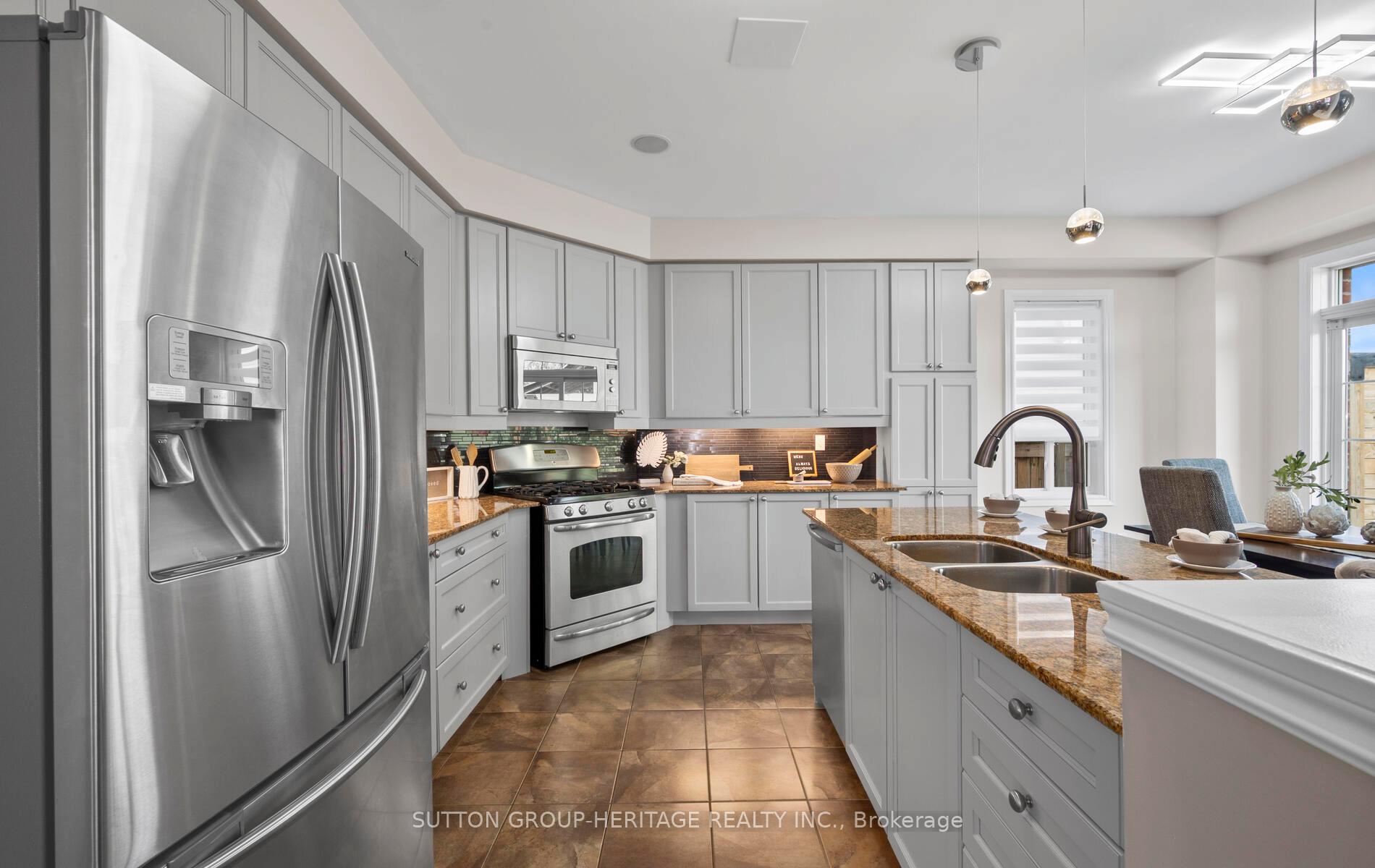Photo 9 of 198 Honeyman Drive, Clarington, Bowmanville — HOMEH