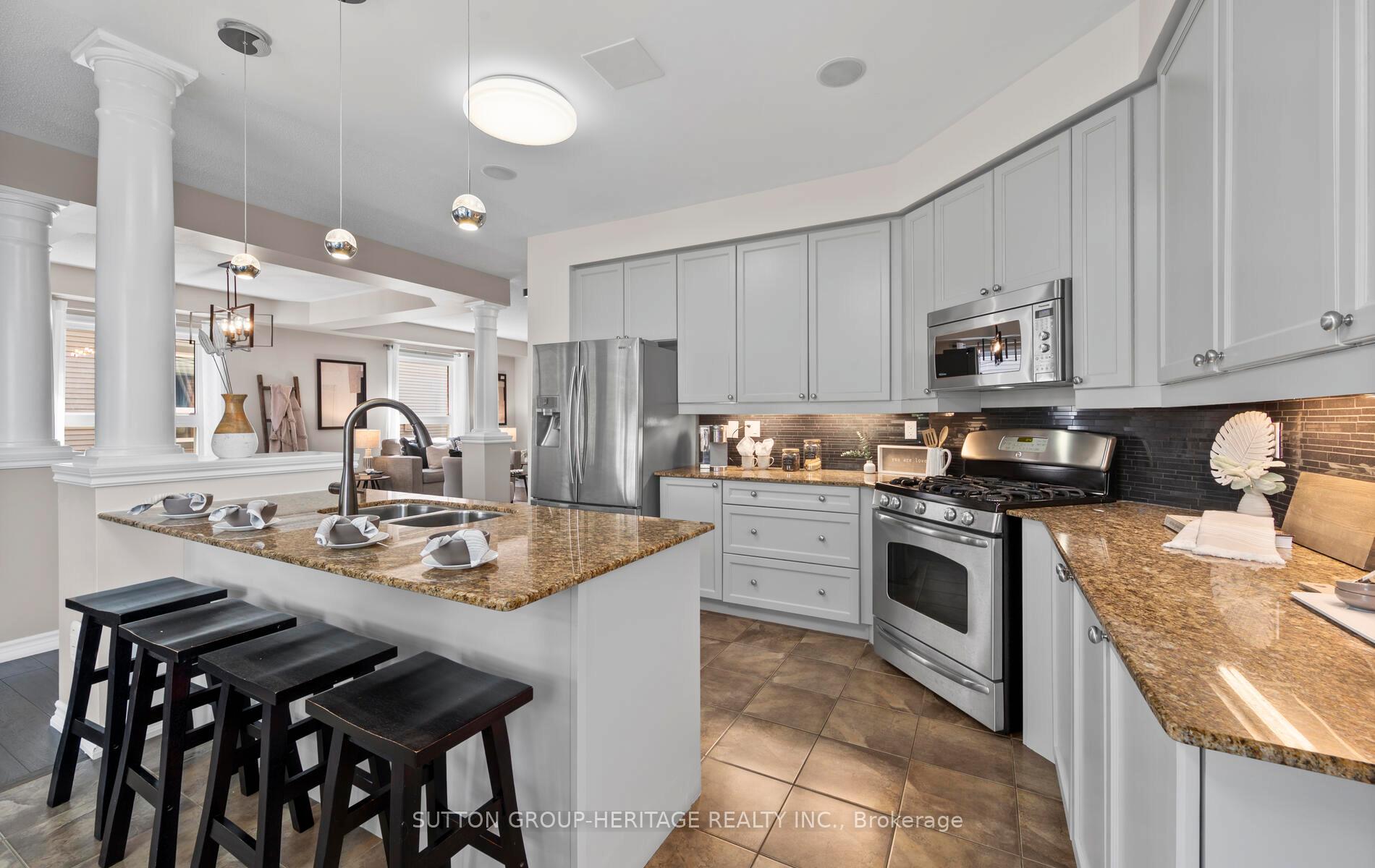 Photo 11 of 198 Honeyman Drive, Clarington, Bowmanville — HOMEH