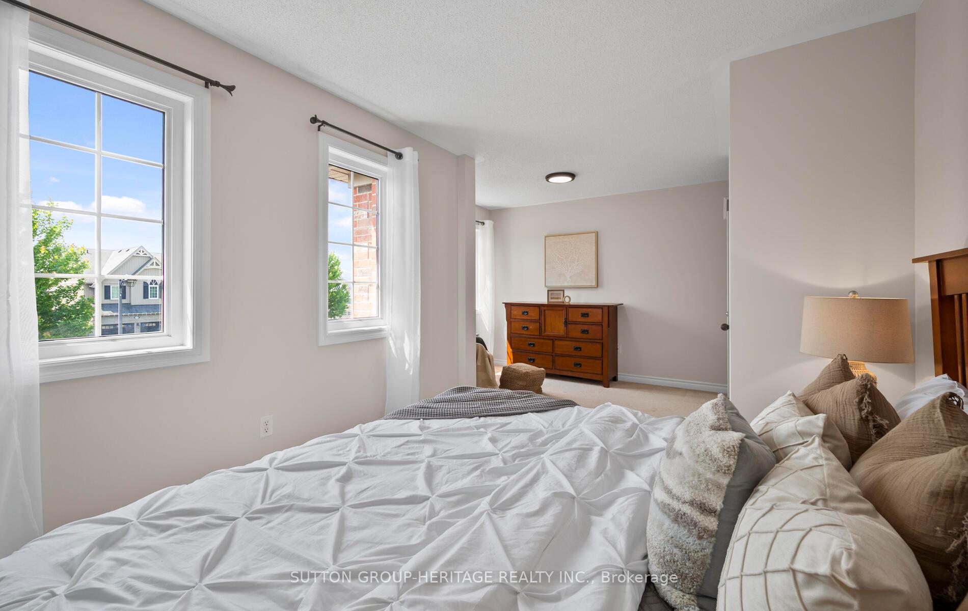 Photo 29 of 198 Honeyman Drive, Clarington, Bowmanville — HOMEH