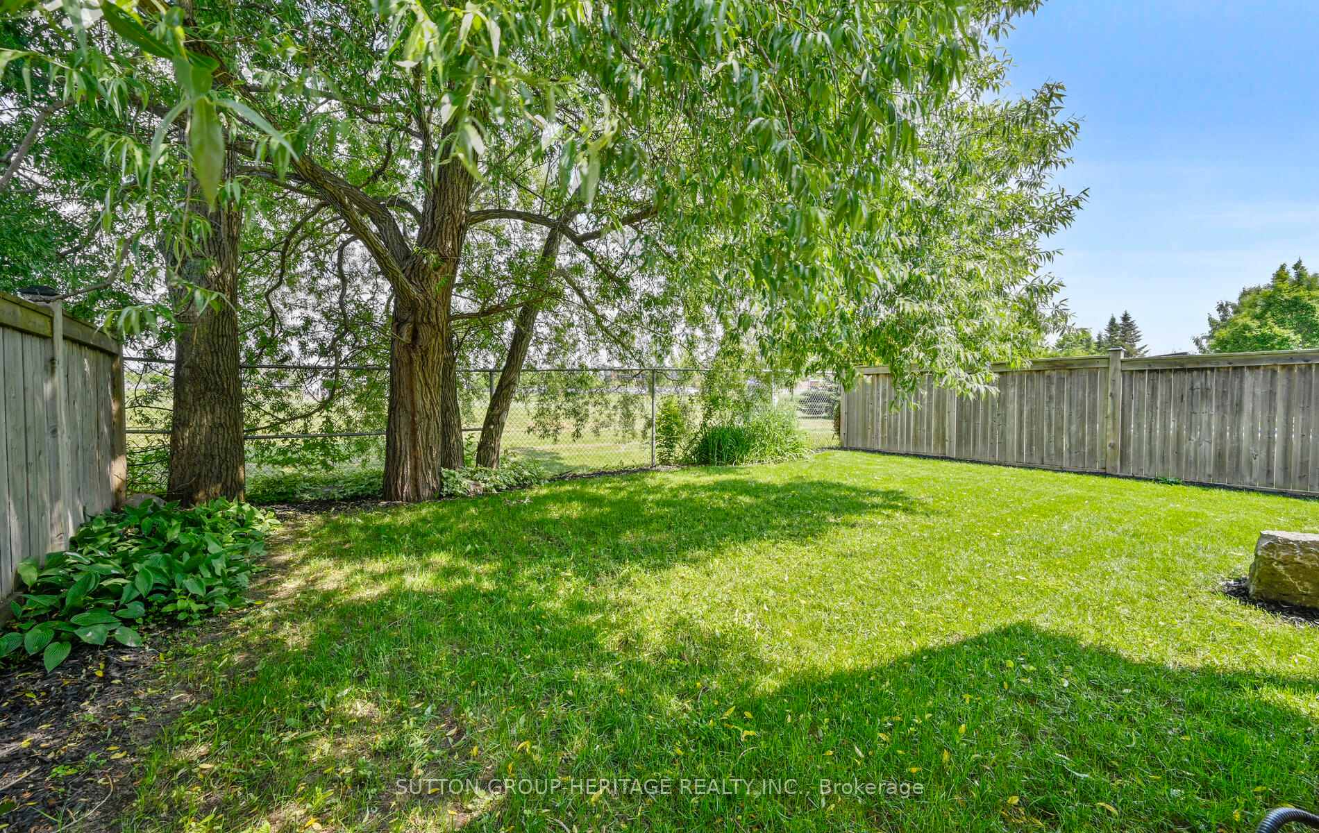 Photo 33 of 198 Honeyman Drive, Clarington, Bowmanville — HOMEH