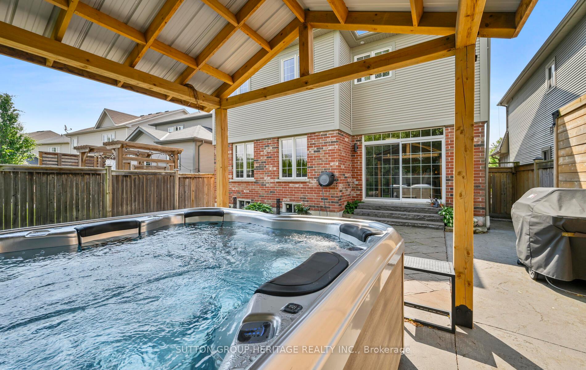 Photo 35 of 198 Honeyman Drive, Clarington, Bowmanville — HOMEH