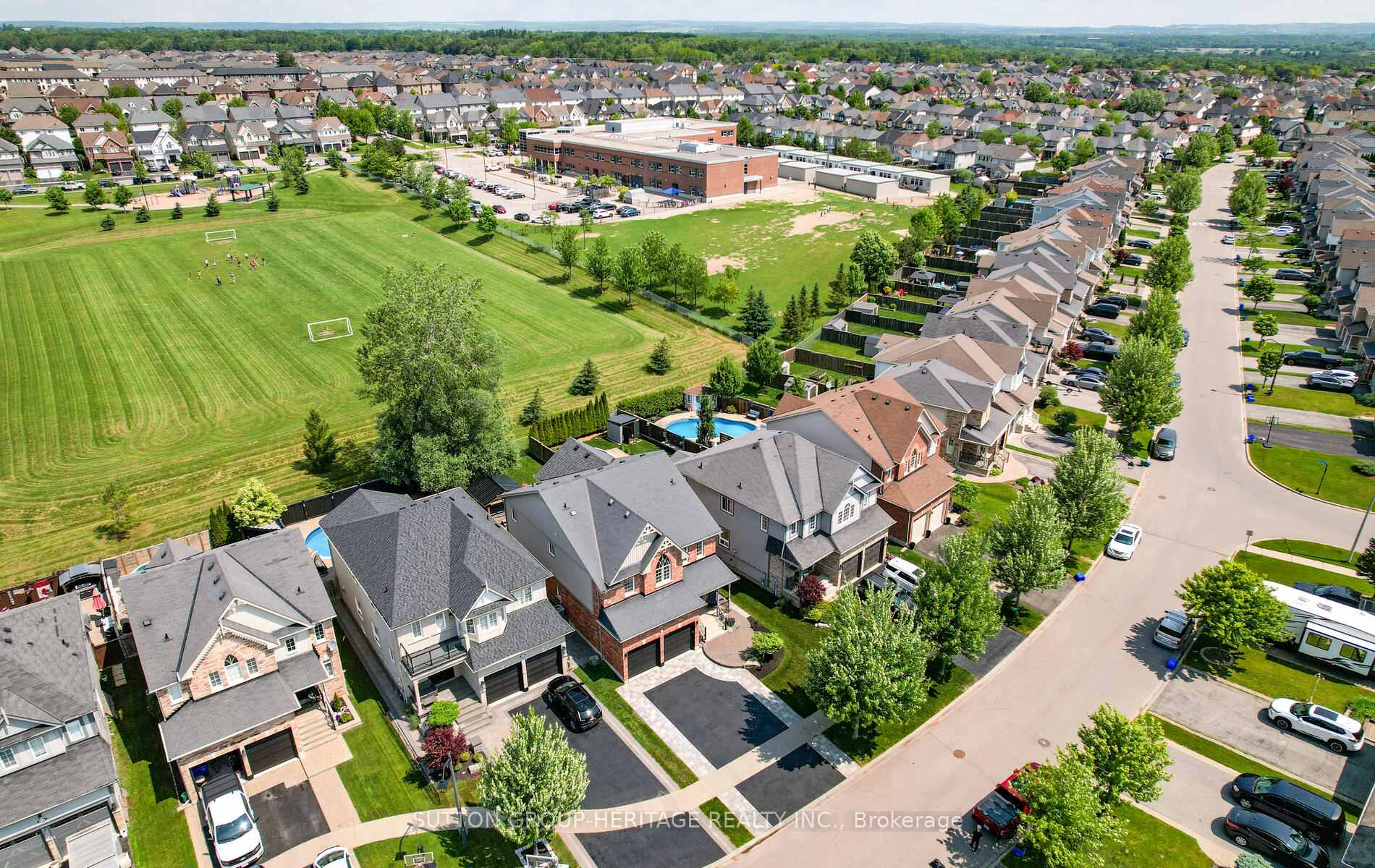 Photo 49 of 198 Honeyman Drive, Clarington, Bowmanville — HOMEH