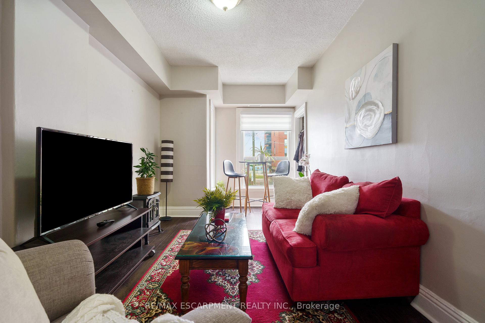 Photo 18 of 22 Aikman Avenue, Hamilton, Gibson — HOMEH