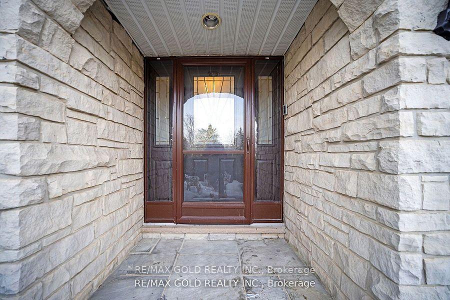 Photo 3 of 13414 Creditview Road, Caledon, Rural Caledon — HOMEH