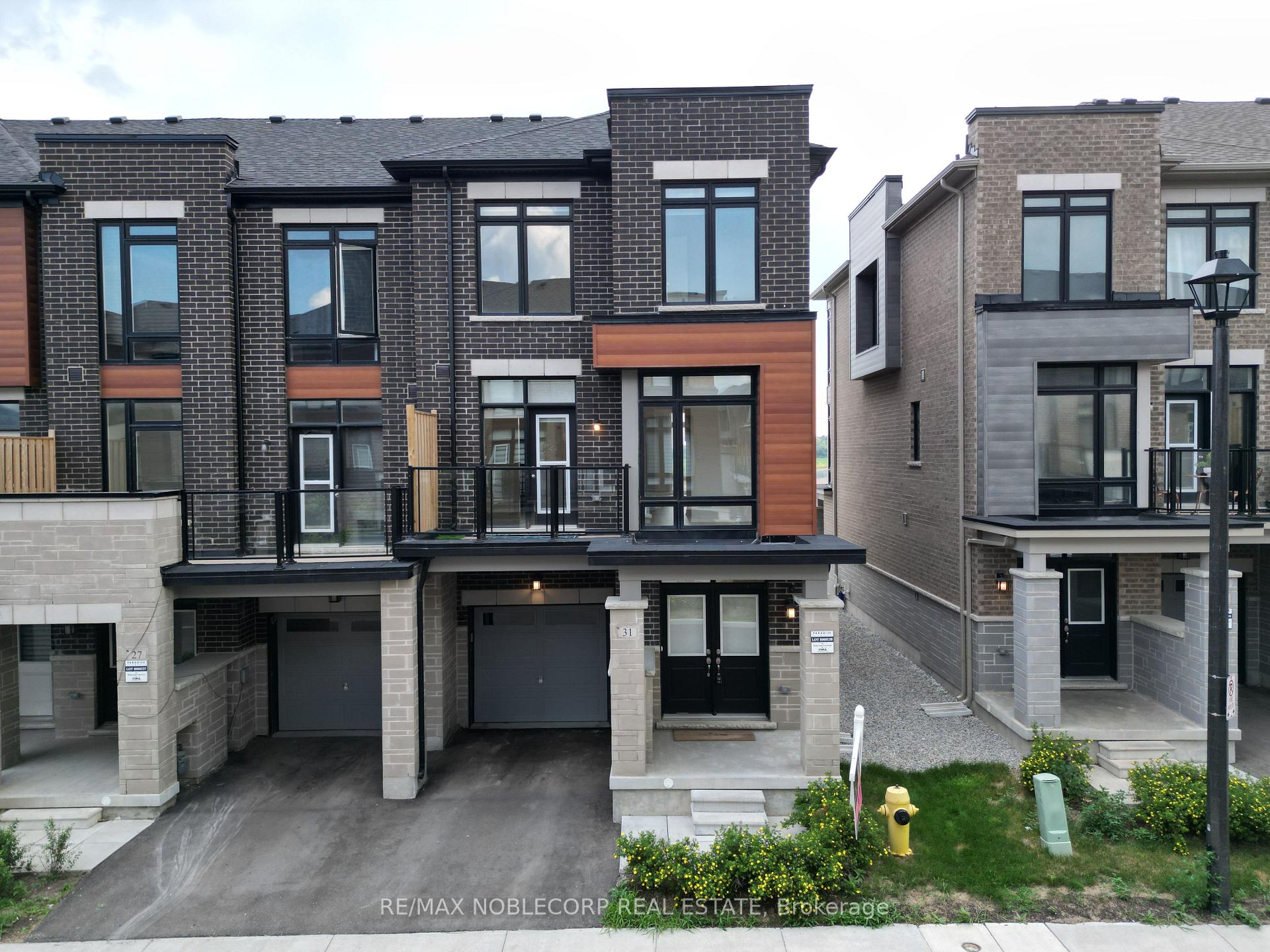 Photo 26 of 31 Holyrood Crescent, Vaughan, Kleinburg — HOMEH