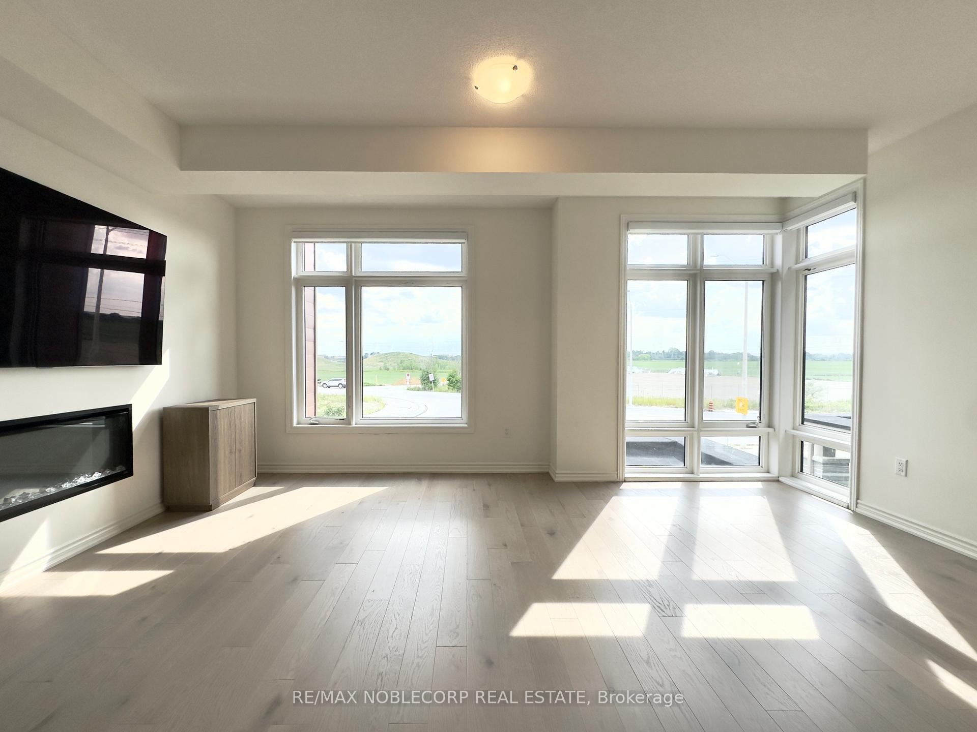 Photo 32 of 31 Holyrood Crescent, Vaughan, Kleinburg — HOMEH