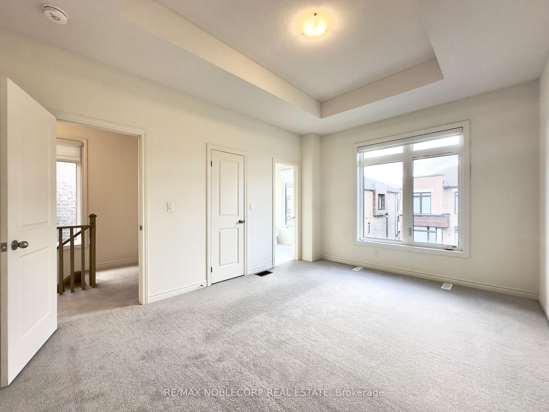 Photo 29 of 31 Holyrood Crescent, Vaughan, Kleinburg — HOMEH