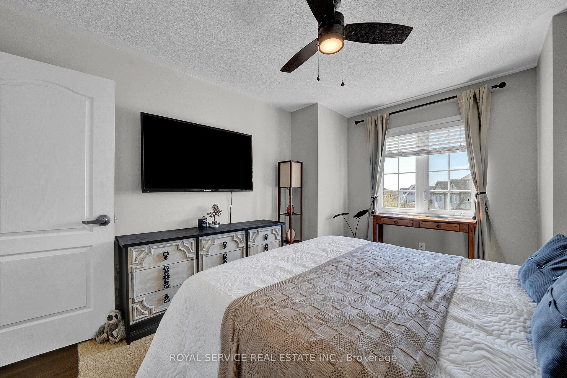 Photo 28 of 35 Alldread Crescent, Clarington, Newcastle — HOMEH