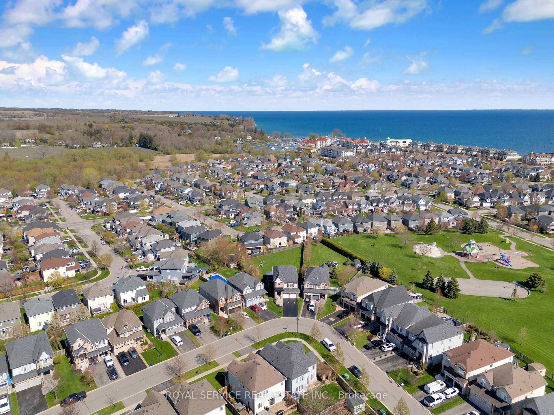 Photo 47 of 35 Alldread Crescent, Clarington, Newcastle — HOMEH