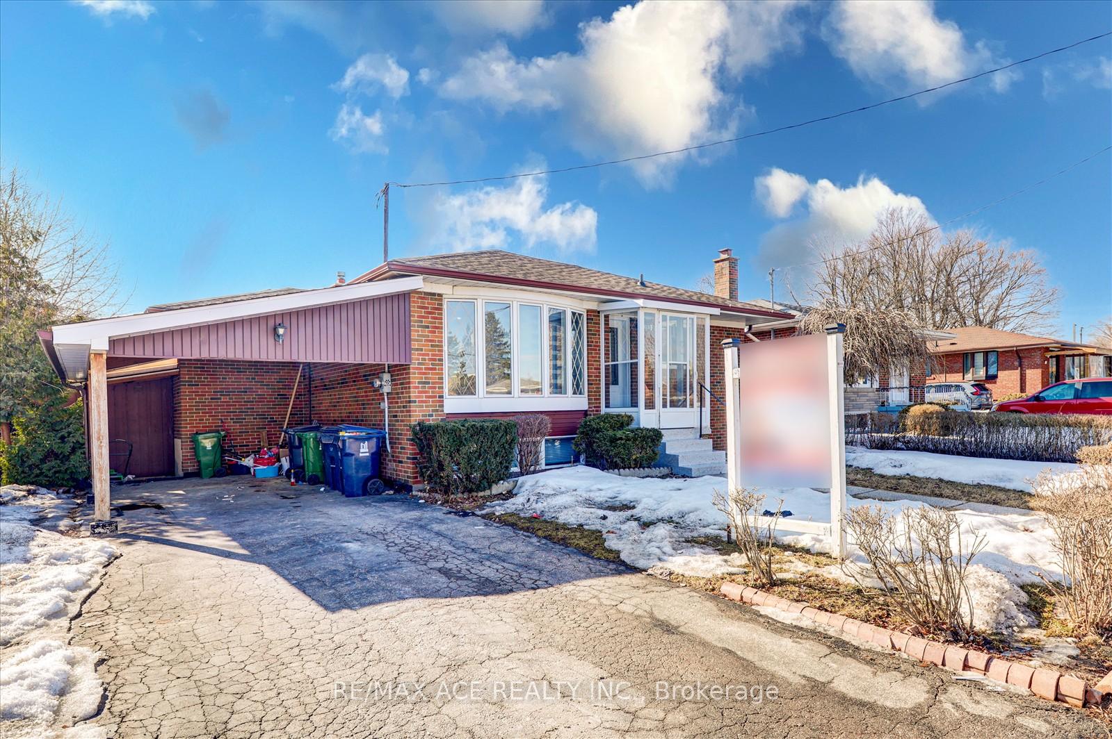 Photo 20 of 16 Roseglor Crescent, Scarborough, Bendale — HOMEH