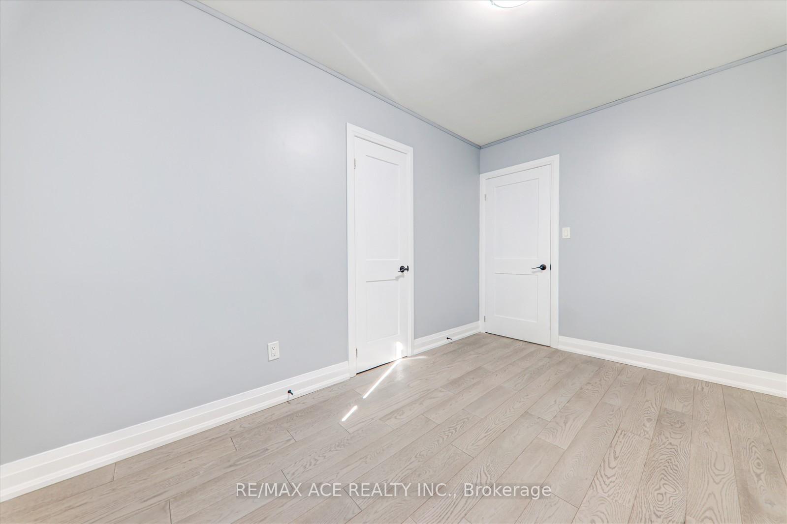 Photo 14 of 16 Roseglor Crescent, Scarborough, Bendale — HOMEH