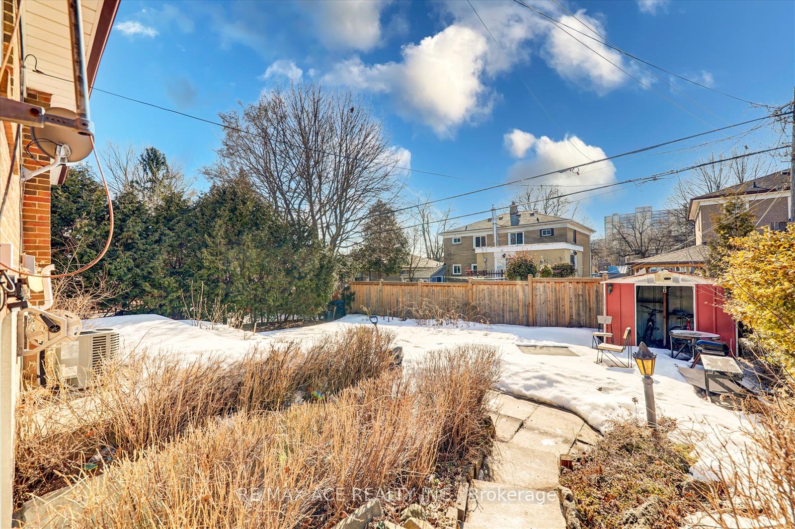 Photo 37 of 16 Roseglor Crescent, Scarborough, Bendale — HOMEH