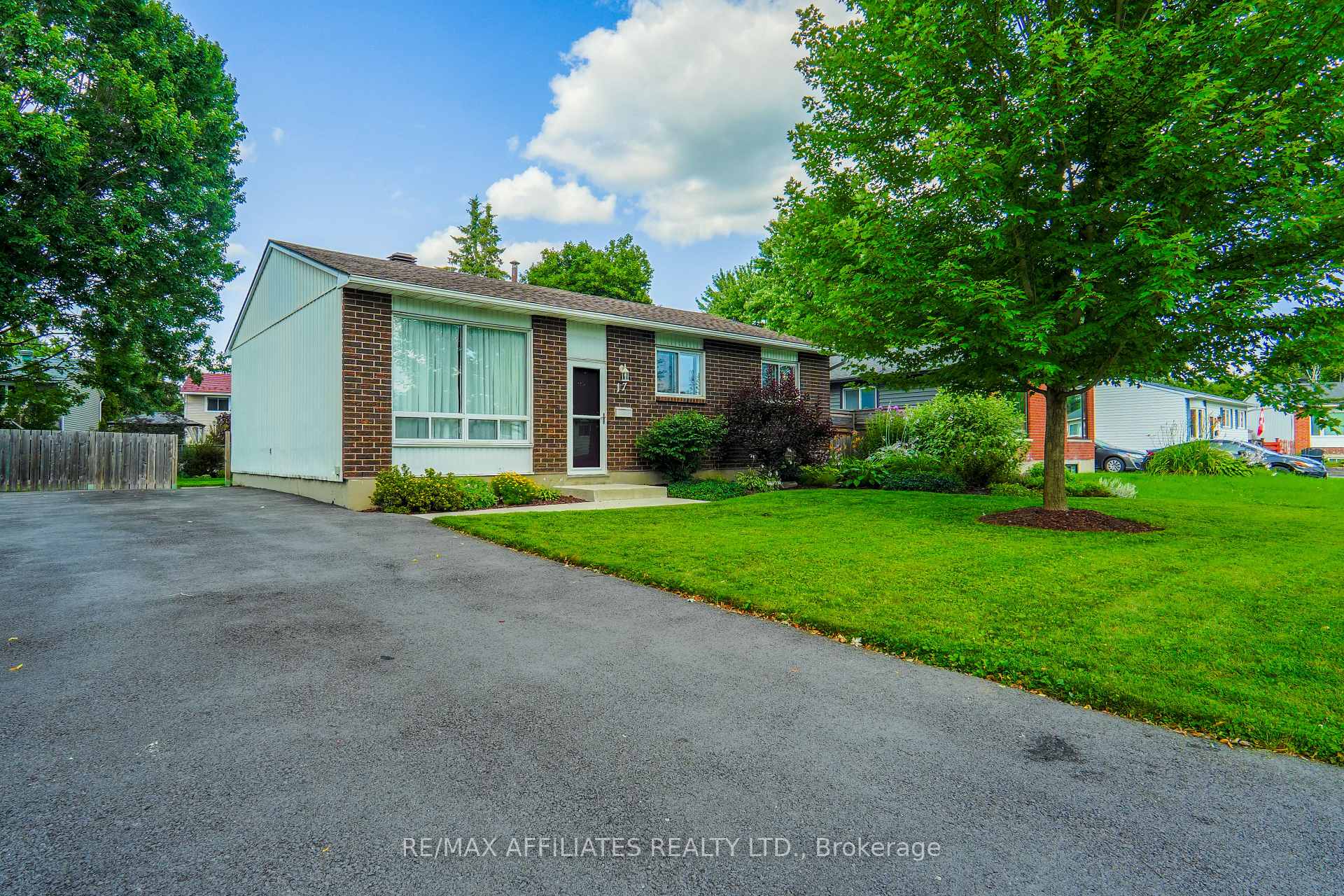 Front of 17 Uxbridge Crescent