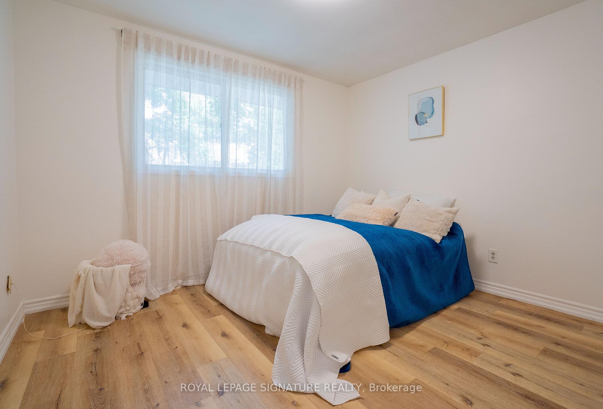 Photo 5 of 88 Conway Drive, Kitchener — HOMEH