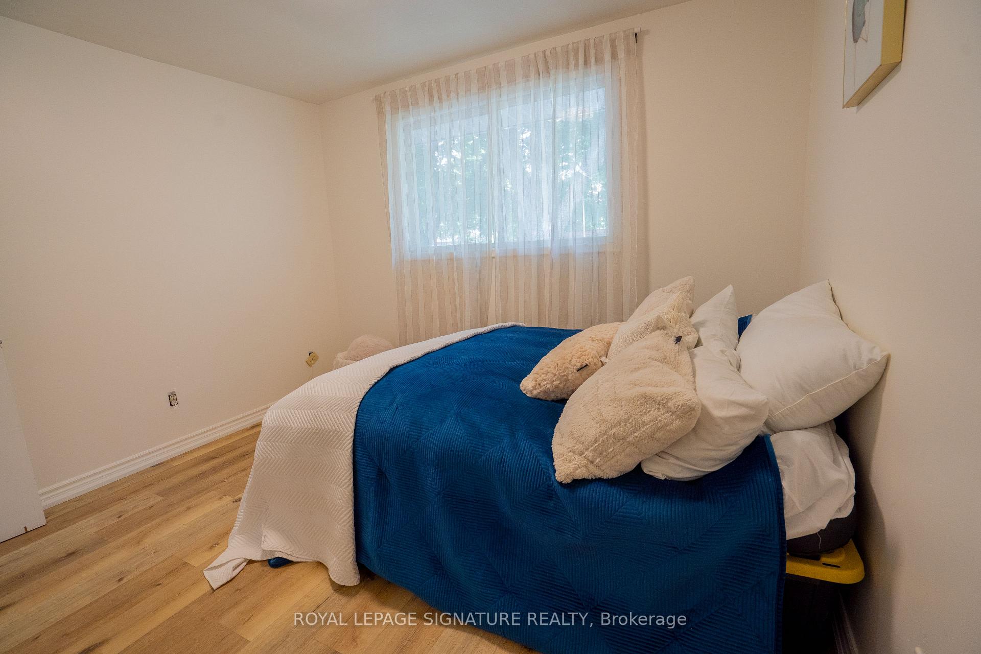 Photo 18 of 88 Conway Drive, Kitchener — HOMEH