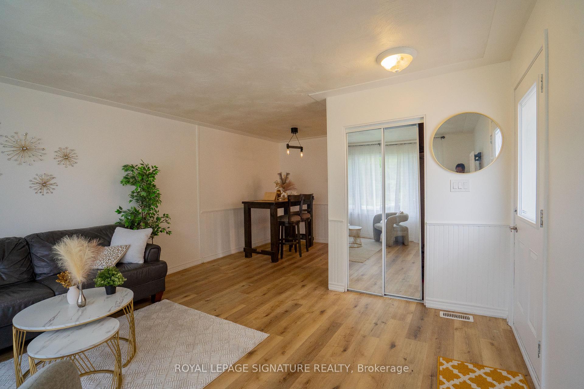 Photo 8 of 88 Conway Drive, Kitchener — HOMEH