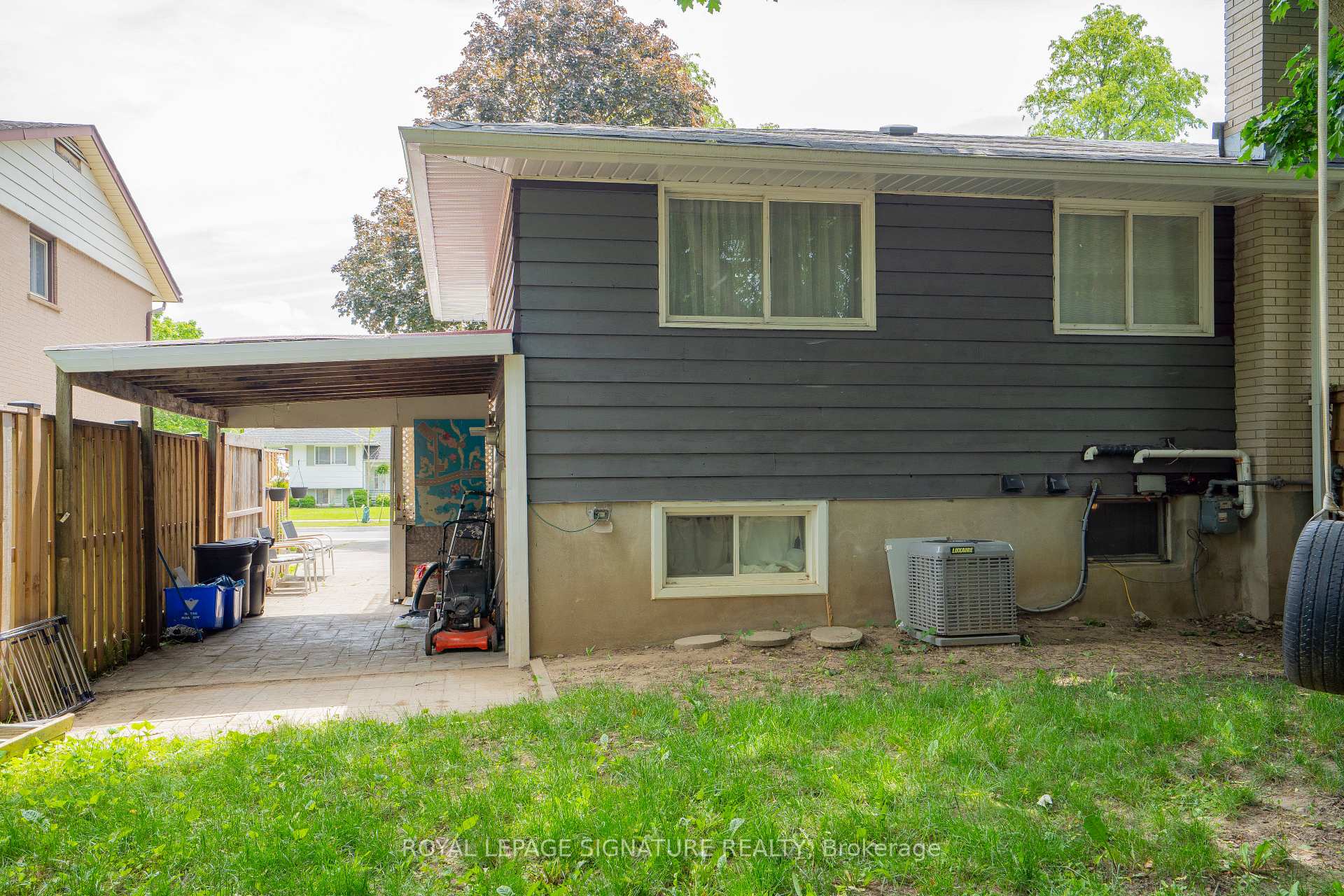 Photo 14 of 88 Conway Drive, Kitchener — HOMEH