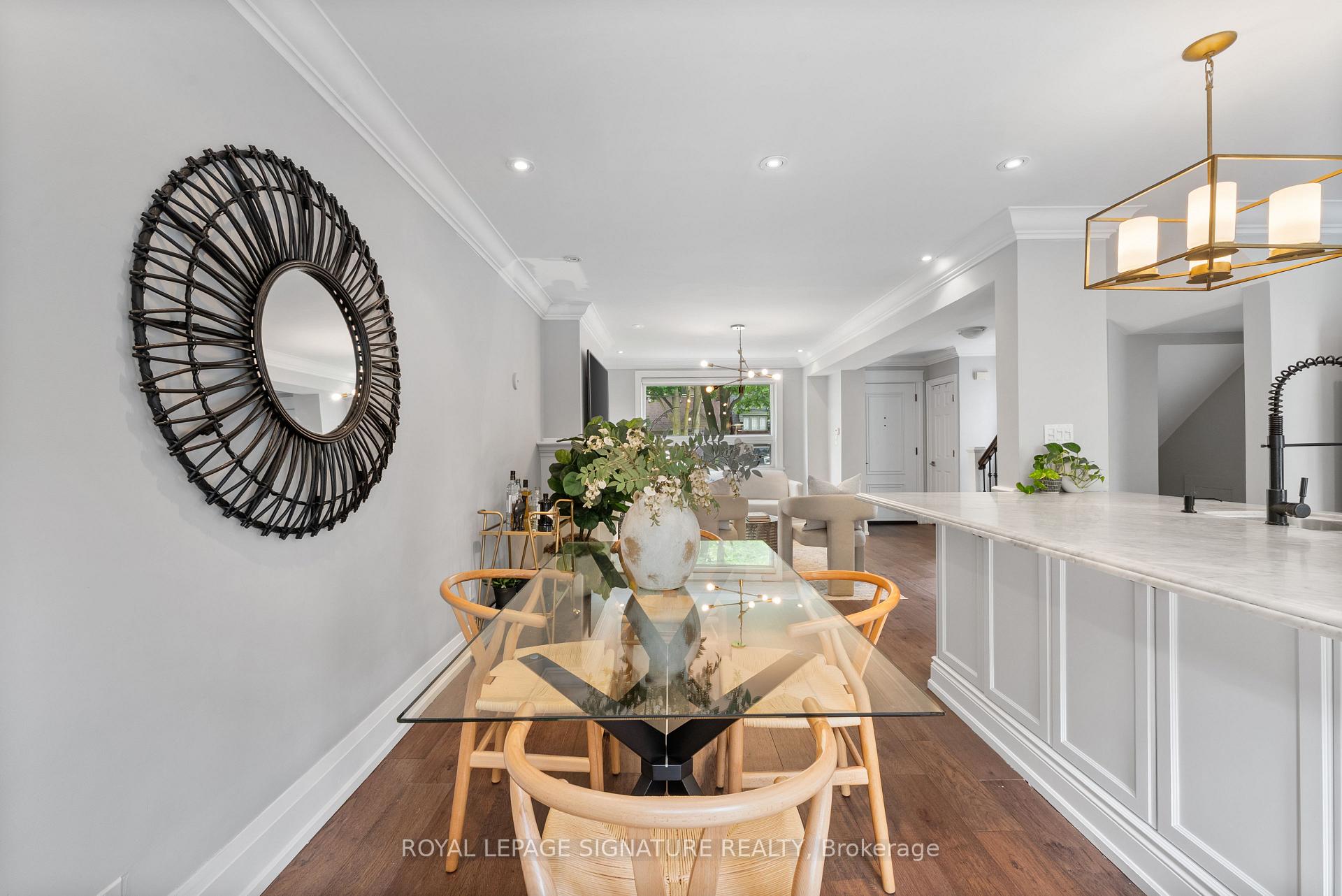 Photo 10 of 40 Southvale Drive, Toronto, Leaside — HOMEH