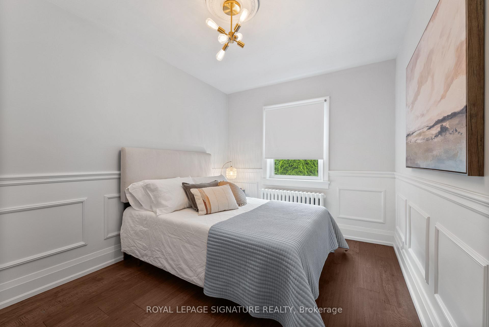 Photo 12 of 40 Southvale Drive, Toronto, Leaside — HOMEH