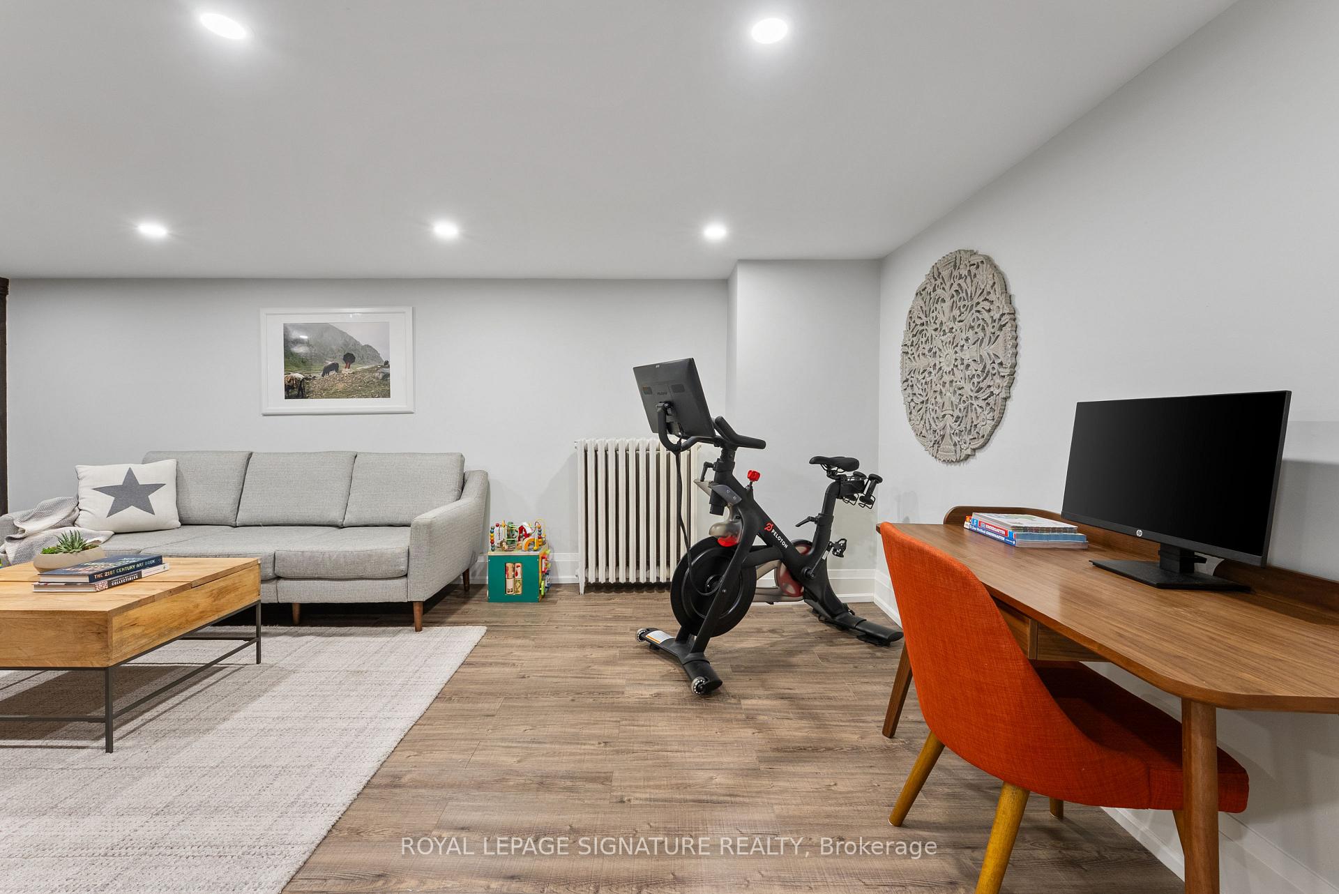 Photo 17 of 40 Southvale Drive, Toronto, Leaside — HOMEH