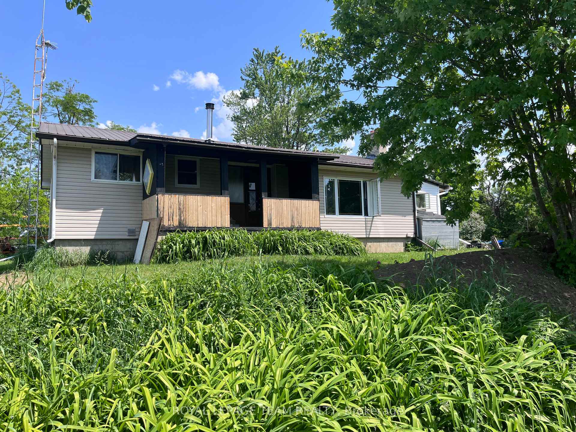 Front of 3159 8th Line Road