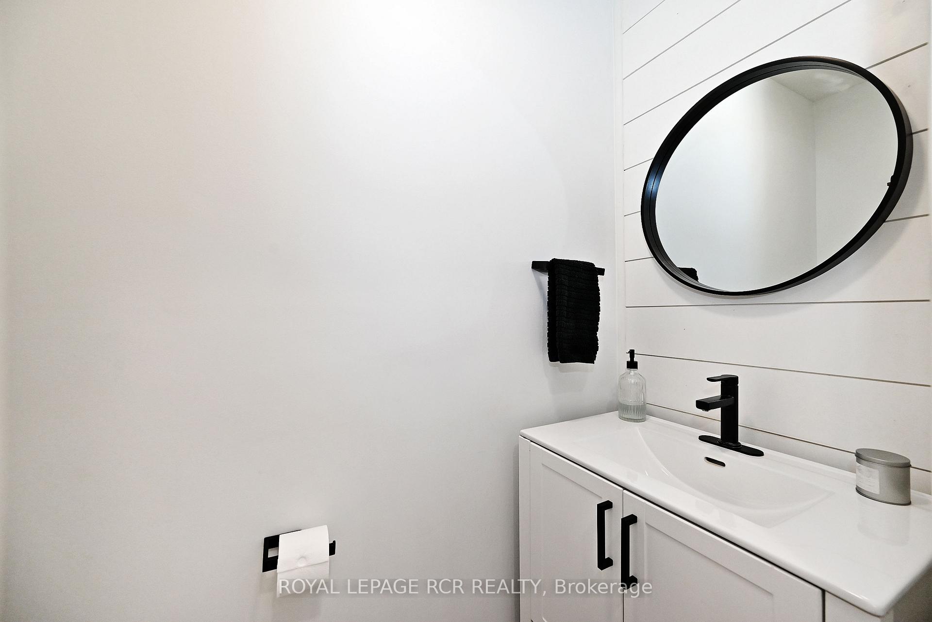 Photo 10 of 30 Jessop Avenue, King, Schomberg — HOMEH