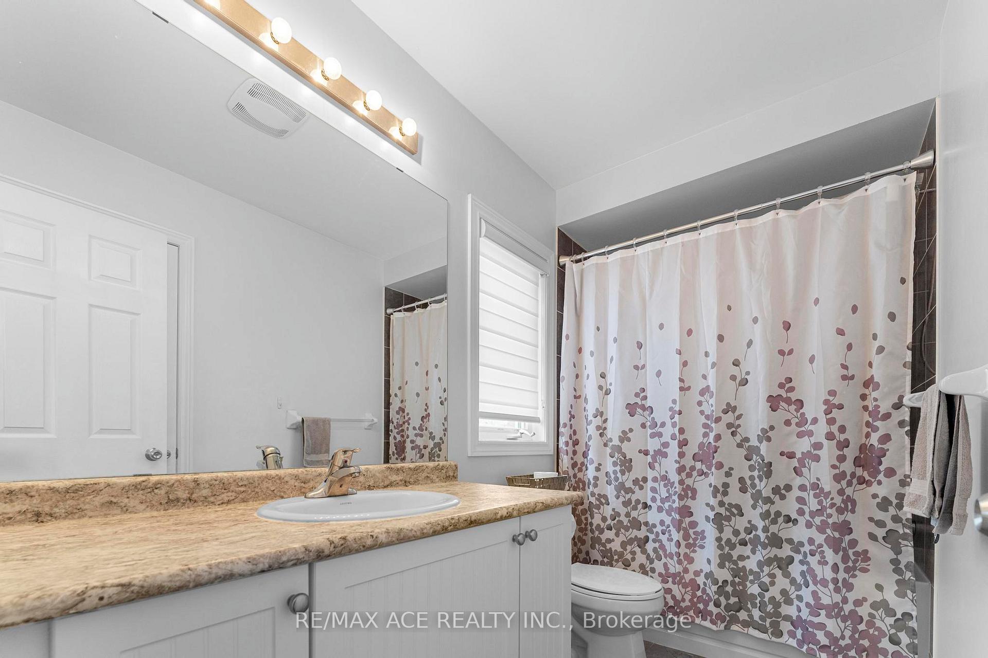 Photo 29 of 207 Dundas Way, Markham, Greensborough — HOMEH