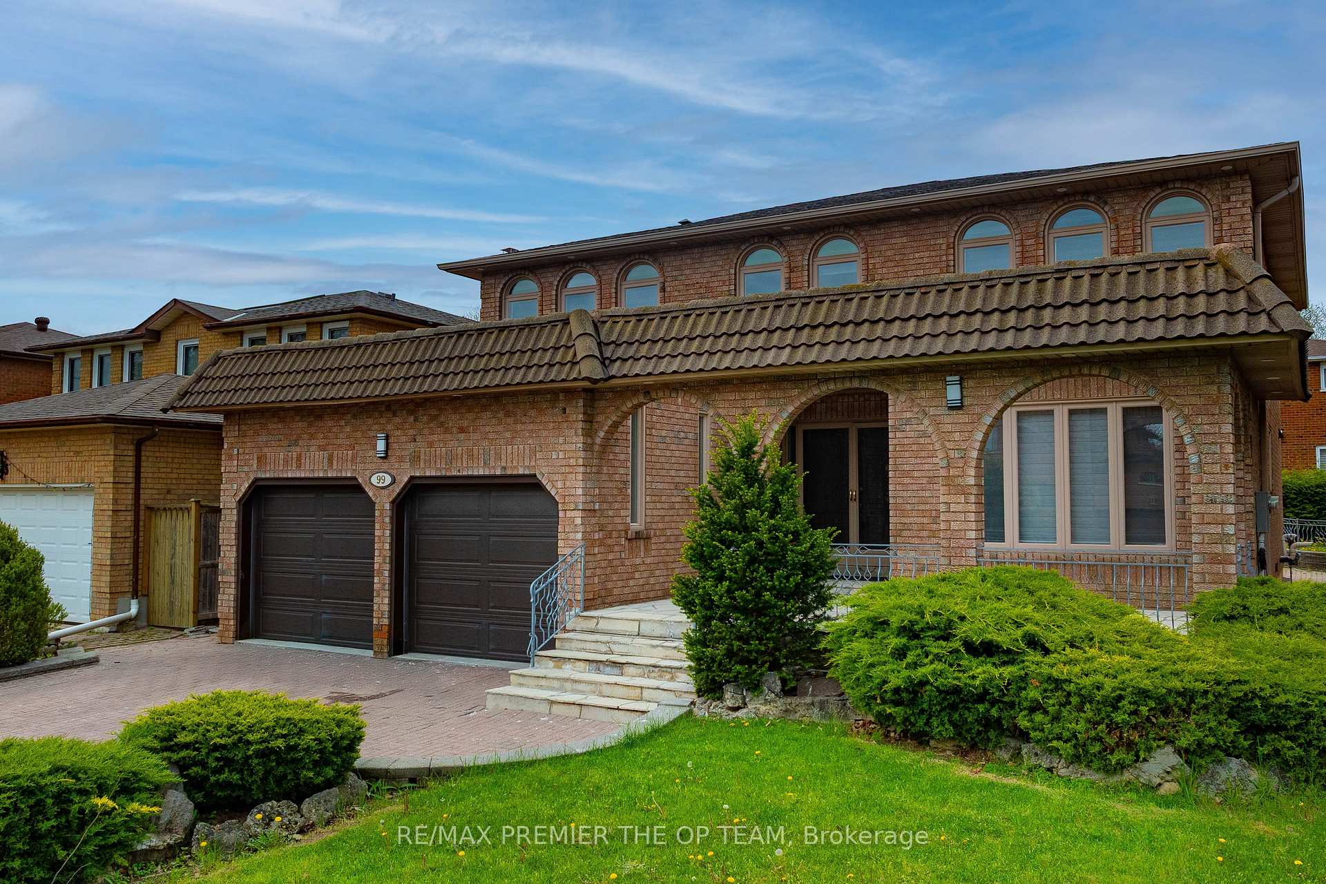 Photo 13 of 99 Benjamin Drive, Vaughan, East Woodbridge — HOMEH