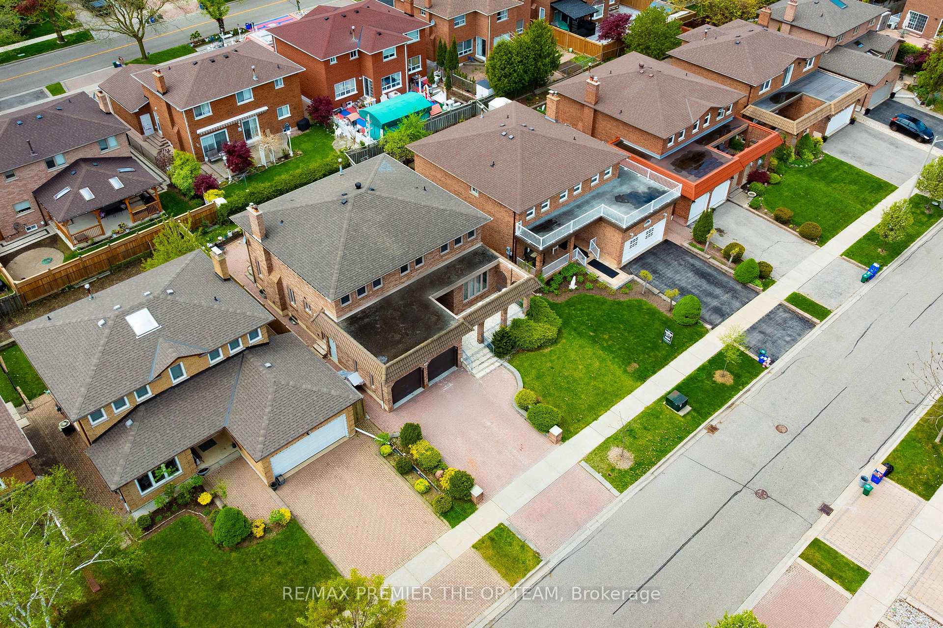 Photo 36 of 99 Benjamin Drive, Vaughan, East Woodbridge — HOMEH