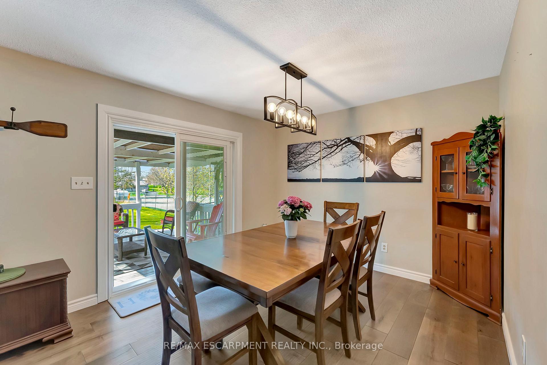 Photo 12 of 40 King Avenue, Haldimand — HOMEH