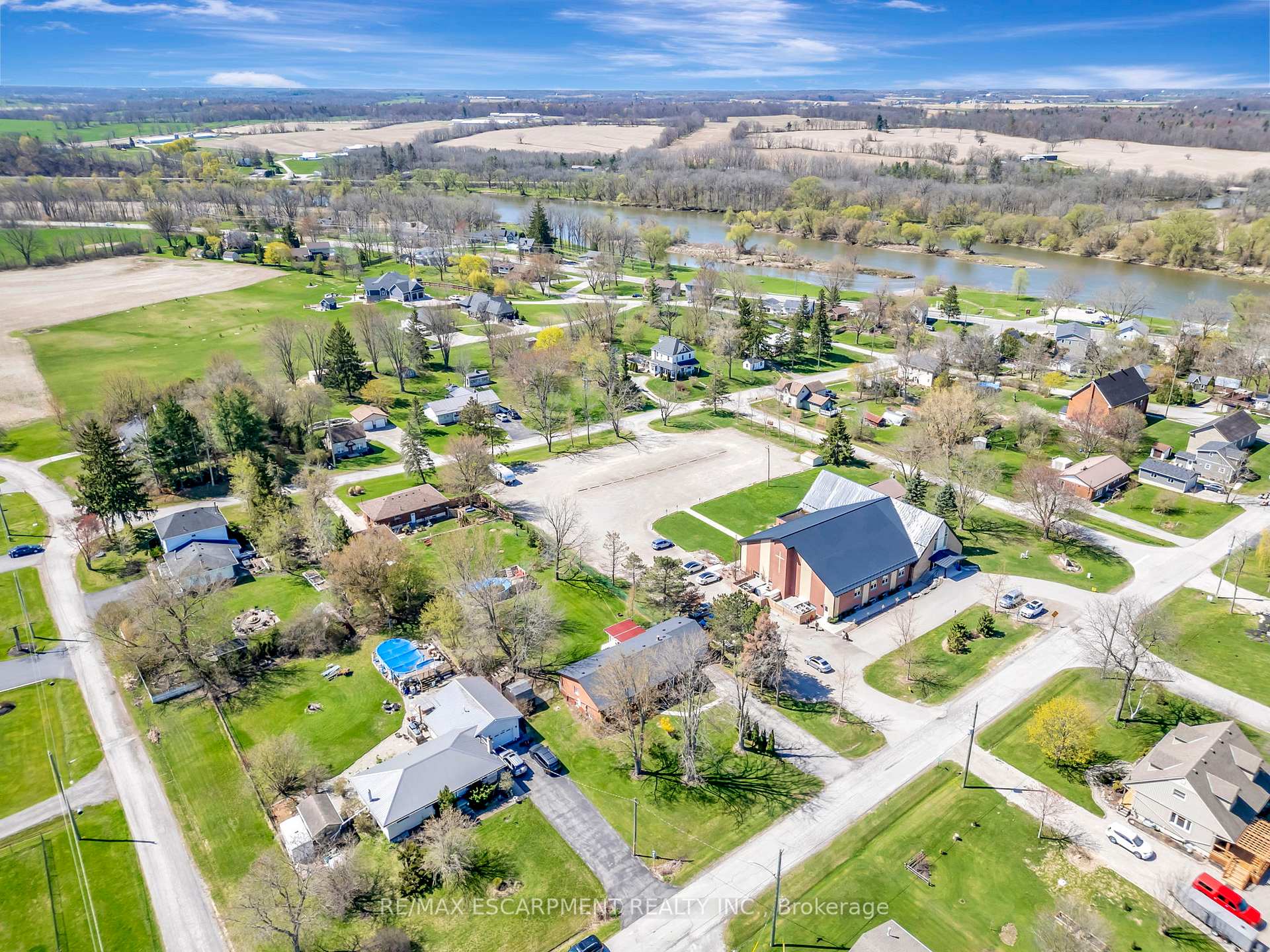 Photo 36 of 40 King Avenue, Haldimand — HOMEH