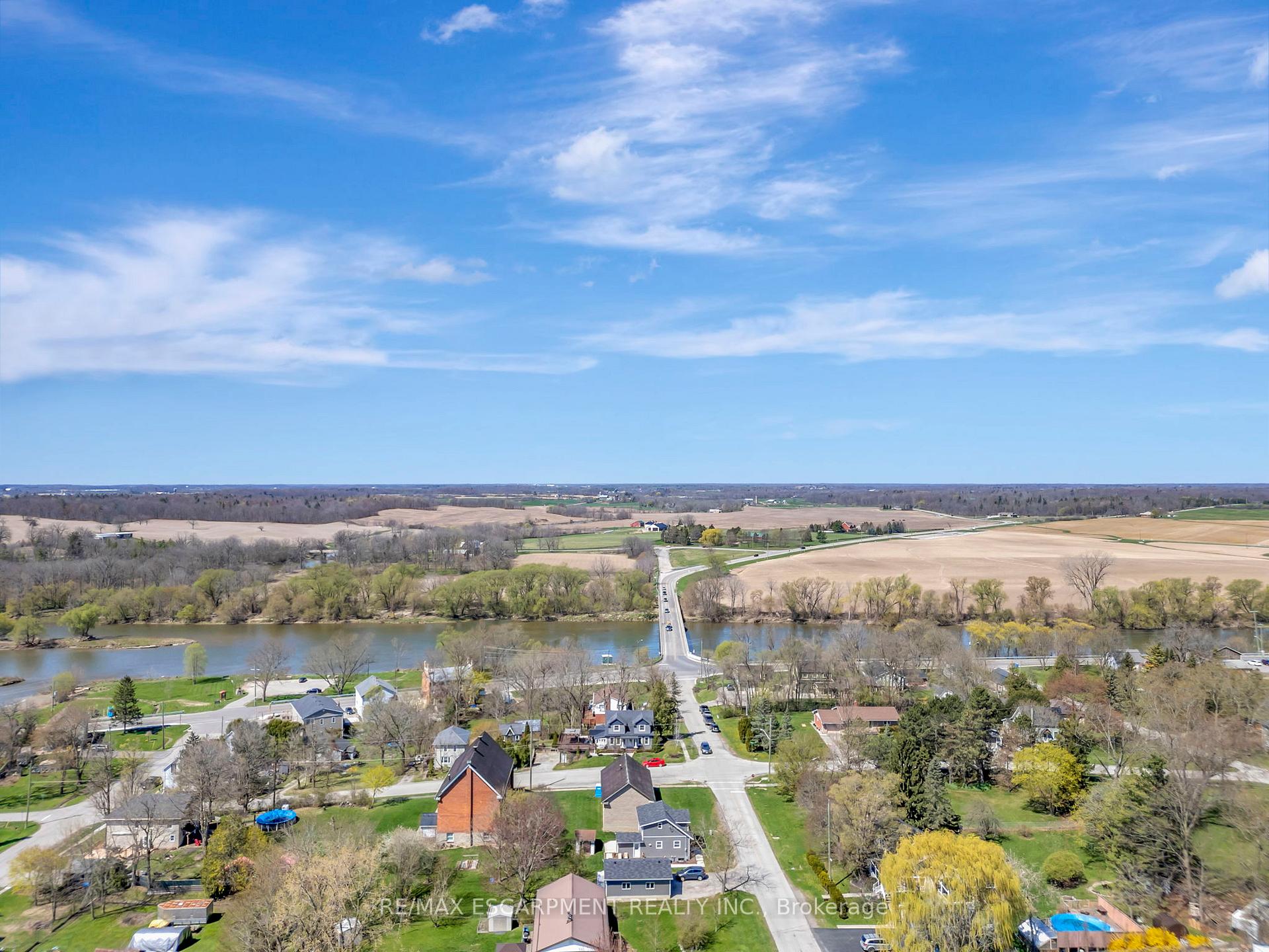 Photo 38 of 40 King Avenue, Haldimand — HOMEH