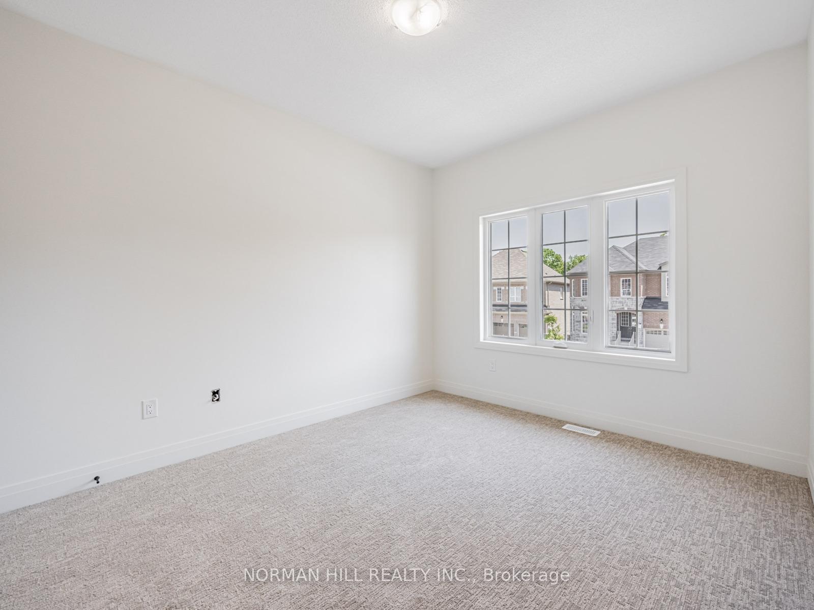 Photo 20 of 1 Lilestone Drive, Brampton, Credit Valley — HOMEH