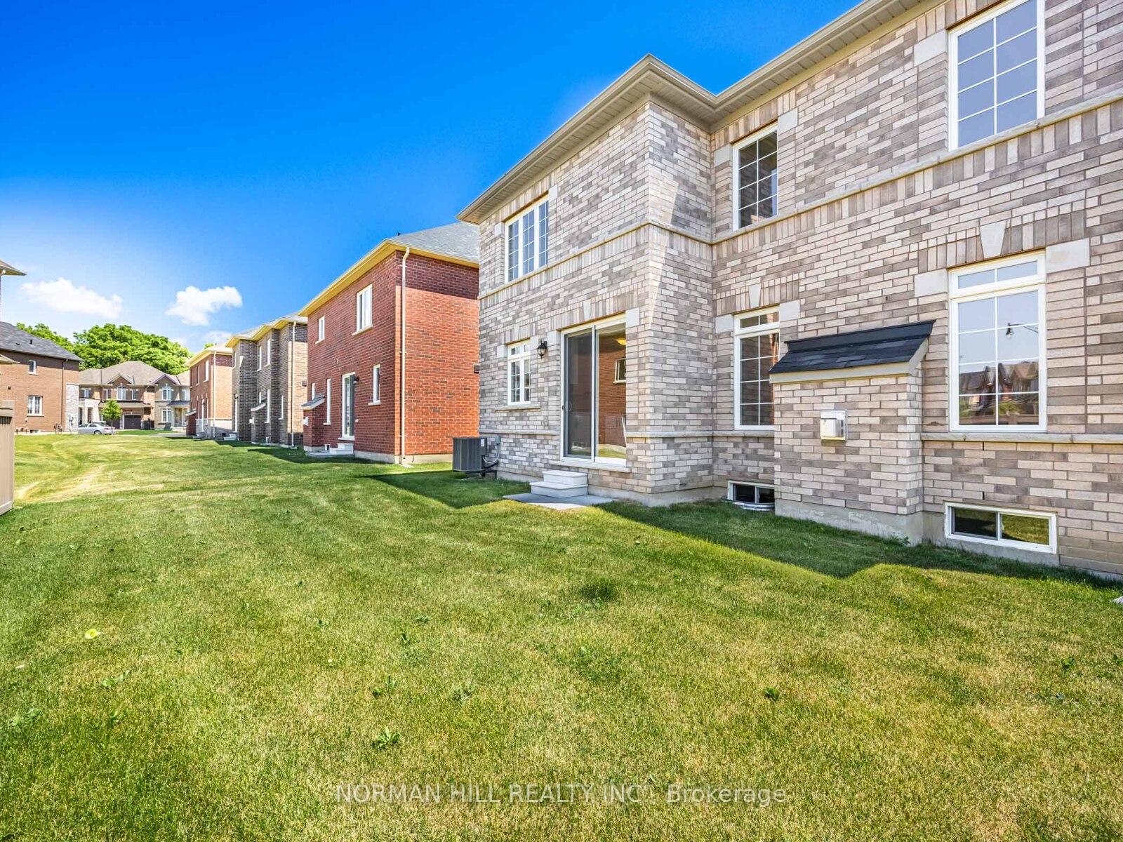 Photo 26 of 1 Lilestone Drive, Brampton, Credit Valley — HOMEH