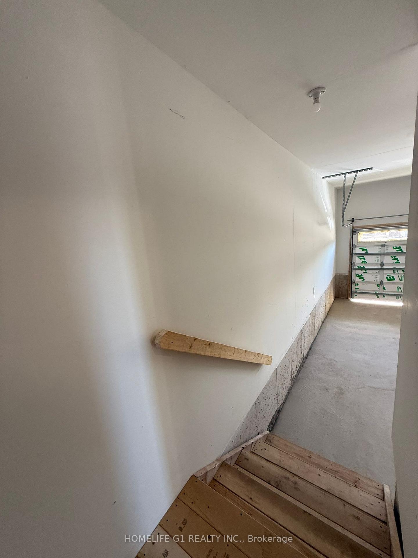 Photo 21 of 11 Stanley Leitch Drive, Cochrane, Erin — HOMEH