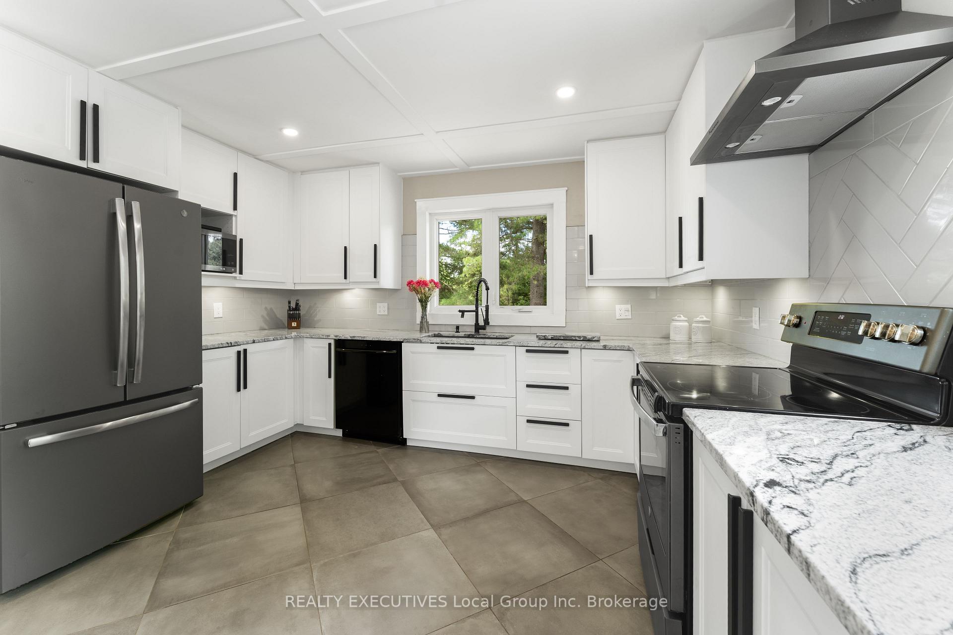 Photo 12 of 520 Riverbend Road, North Bay, Ferris — HOMEH