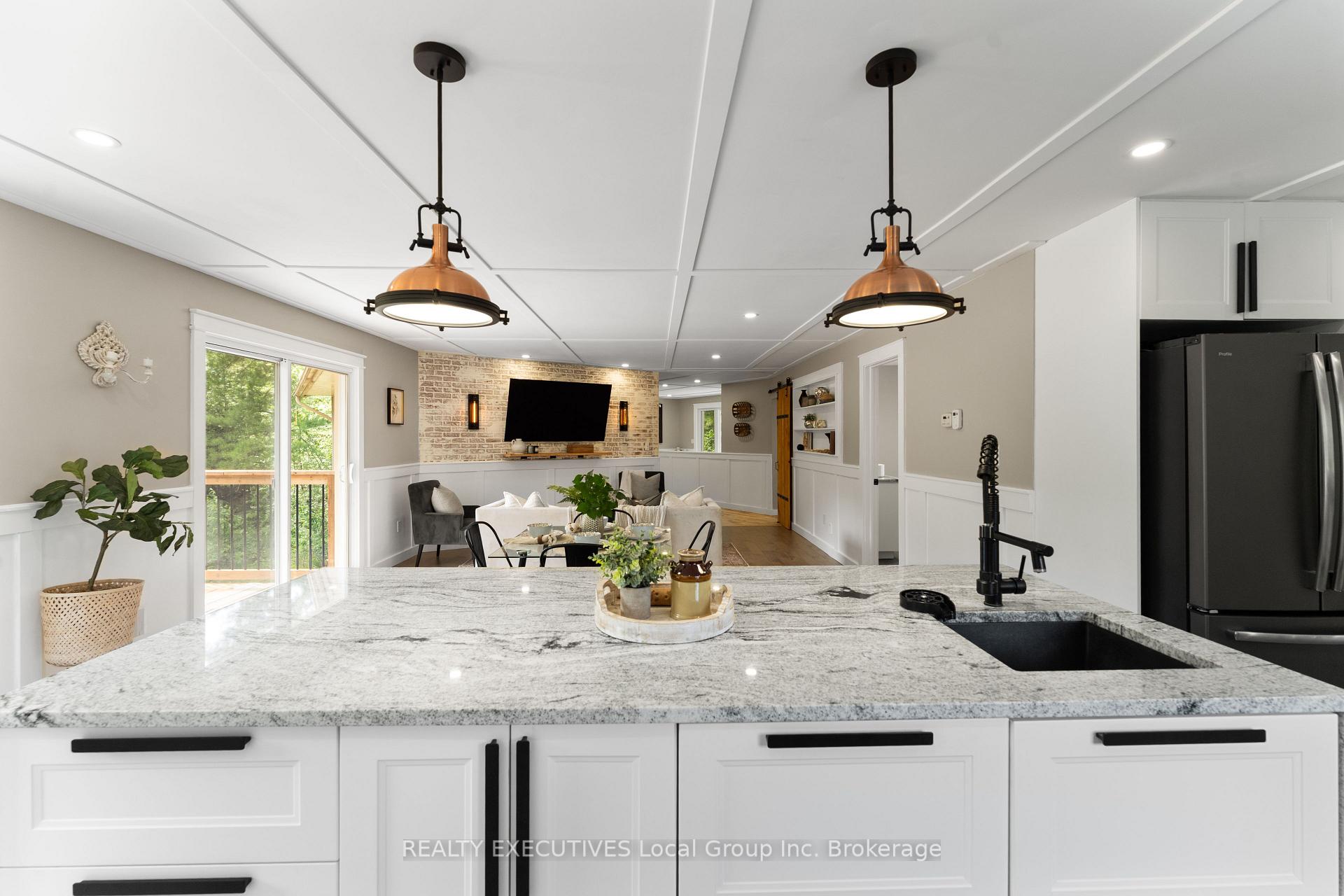 Photo 3 of 520 Riverbend Road, North Bay, Ferris — HOMEH