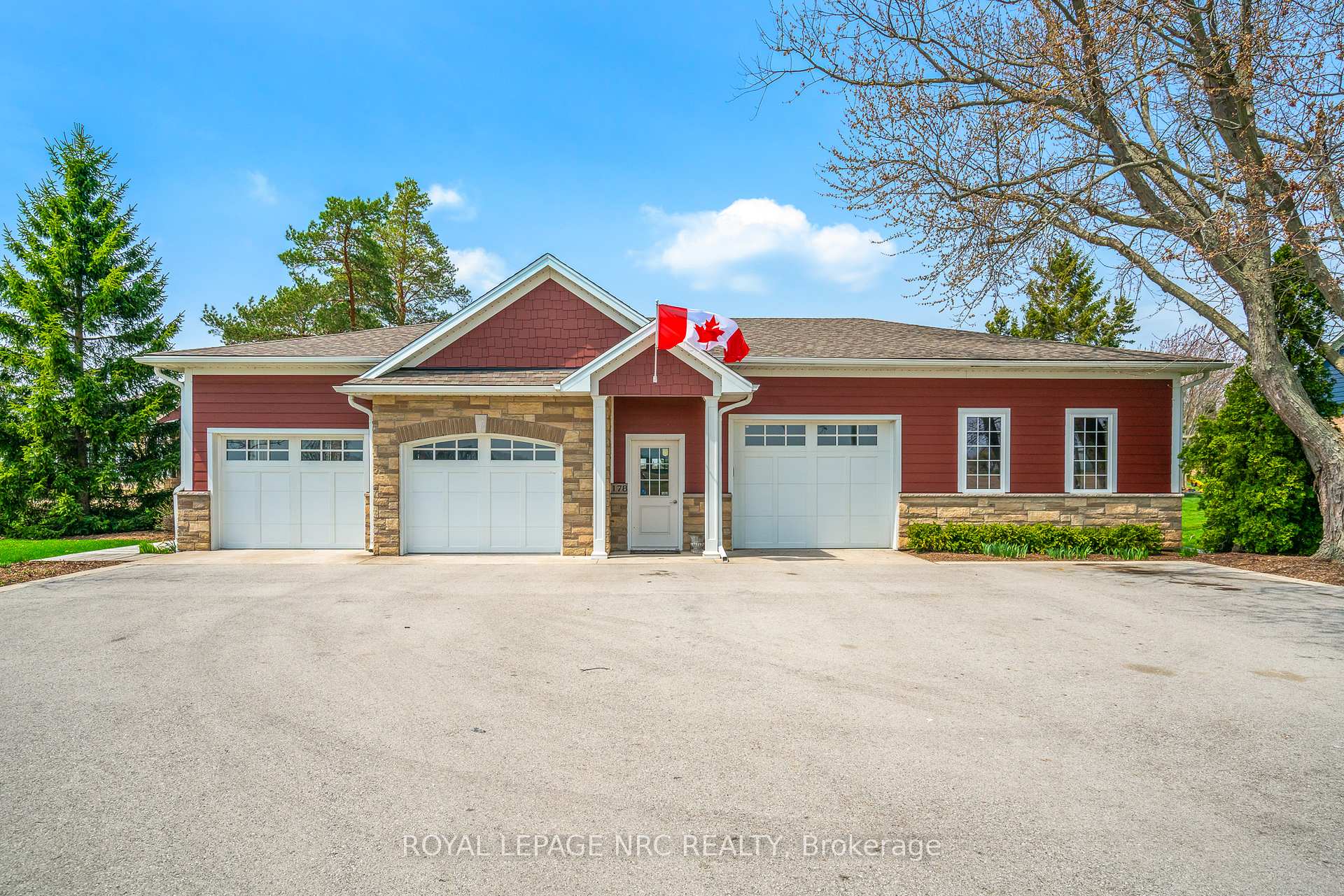 Photo 3 of 178 Alway Road, Grimsby, Grimsby Escarpment — HOMEH