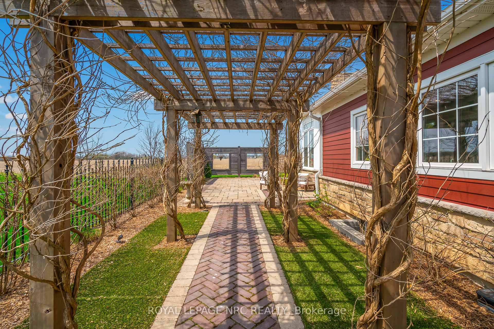 Photo 36 of 178 Alway Road, Grimsby, Grimsby Escarpment — HOMEH