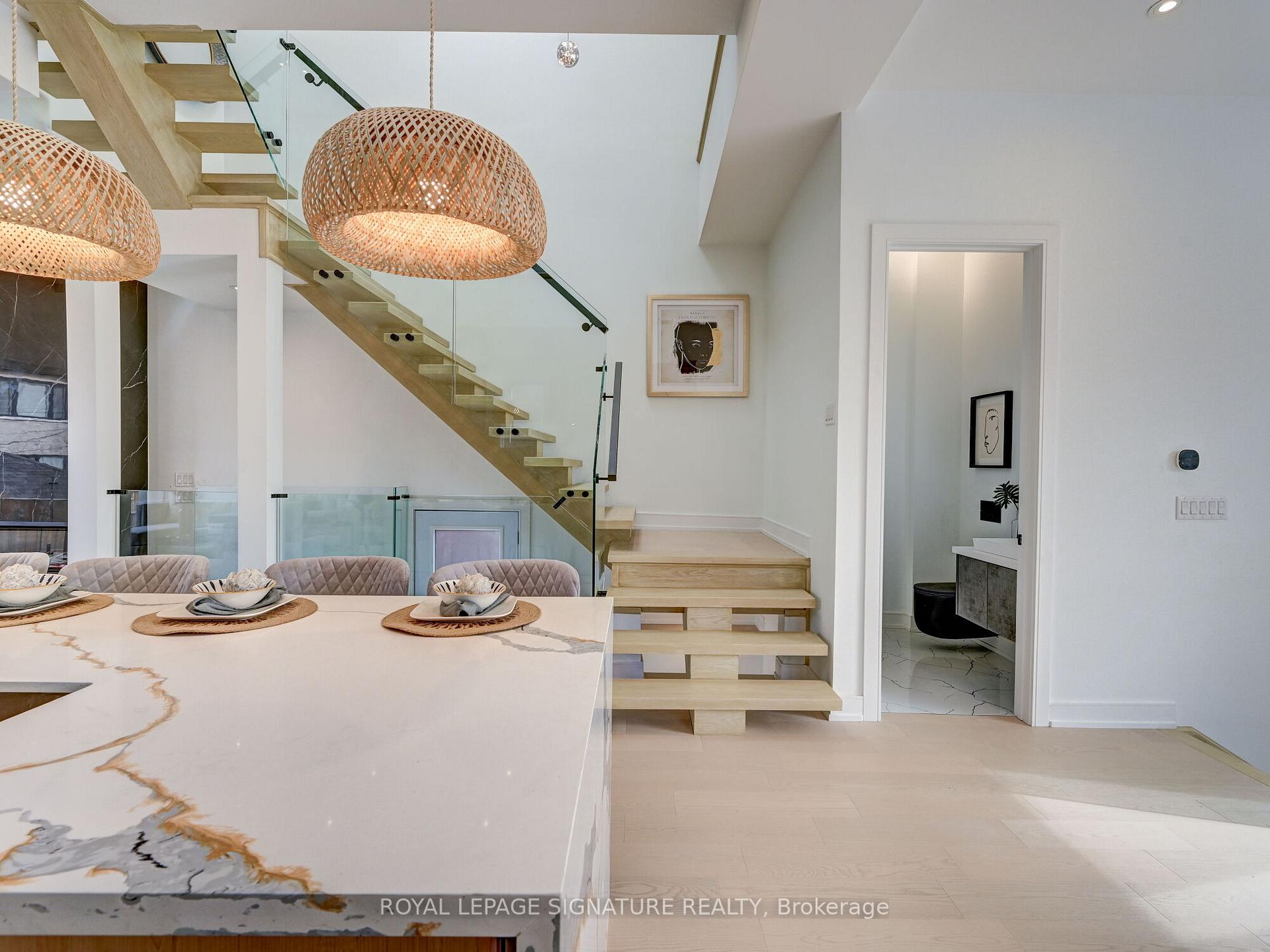 Photo 5 of 376 O'Connor Drive, Toronto, East York — HOMEH