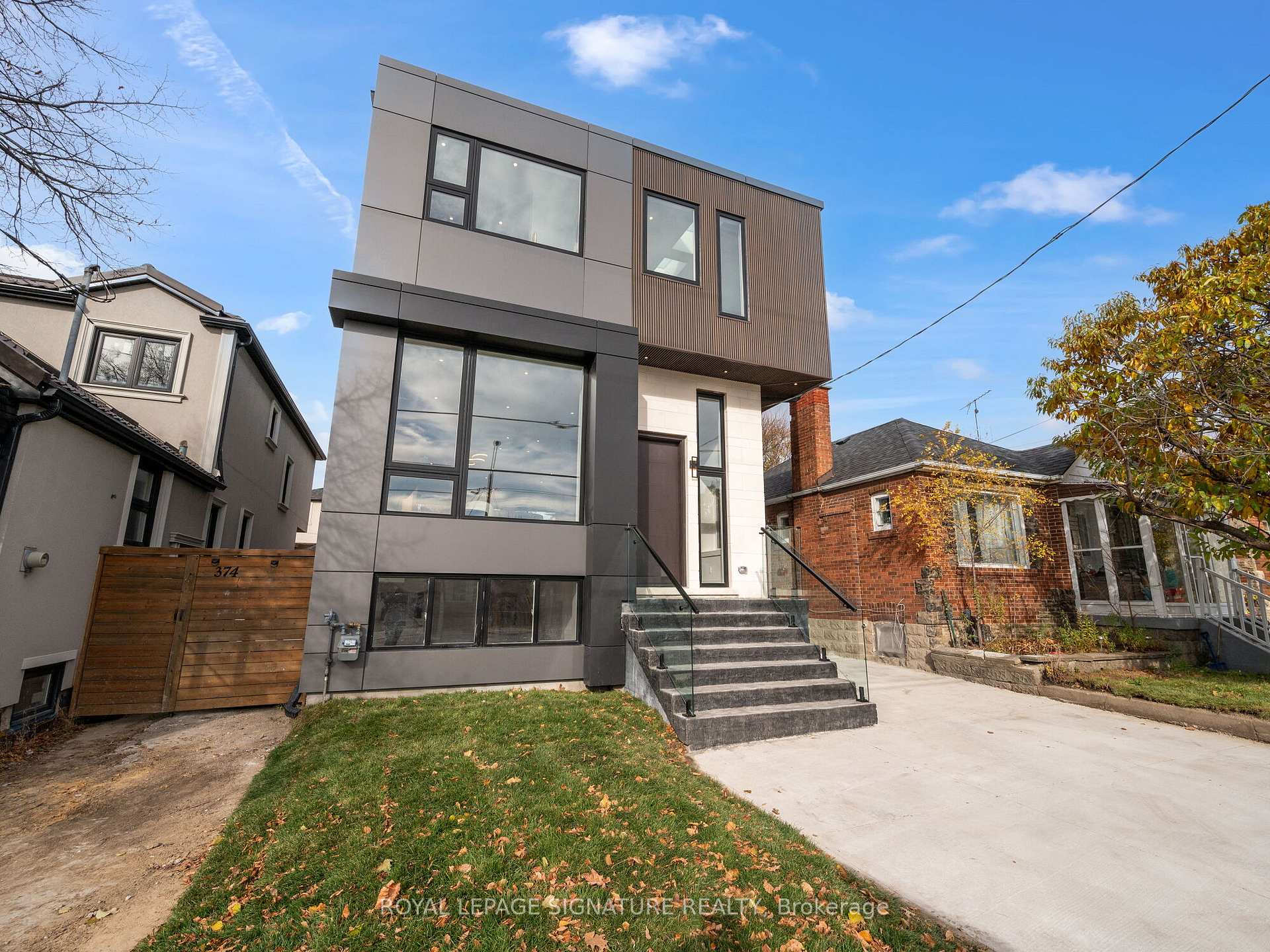 Photo 33 of 376 O'Connor Drive, Toronto, East York — HOMEH
