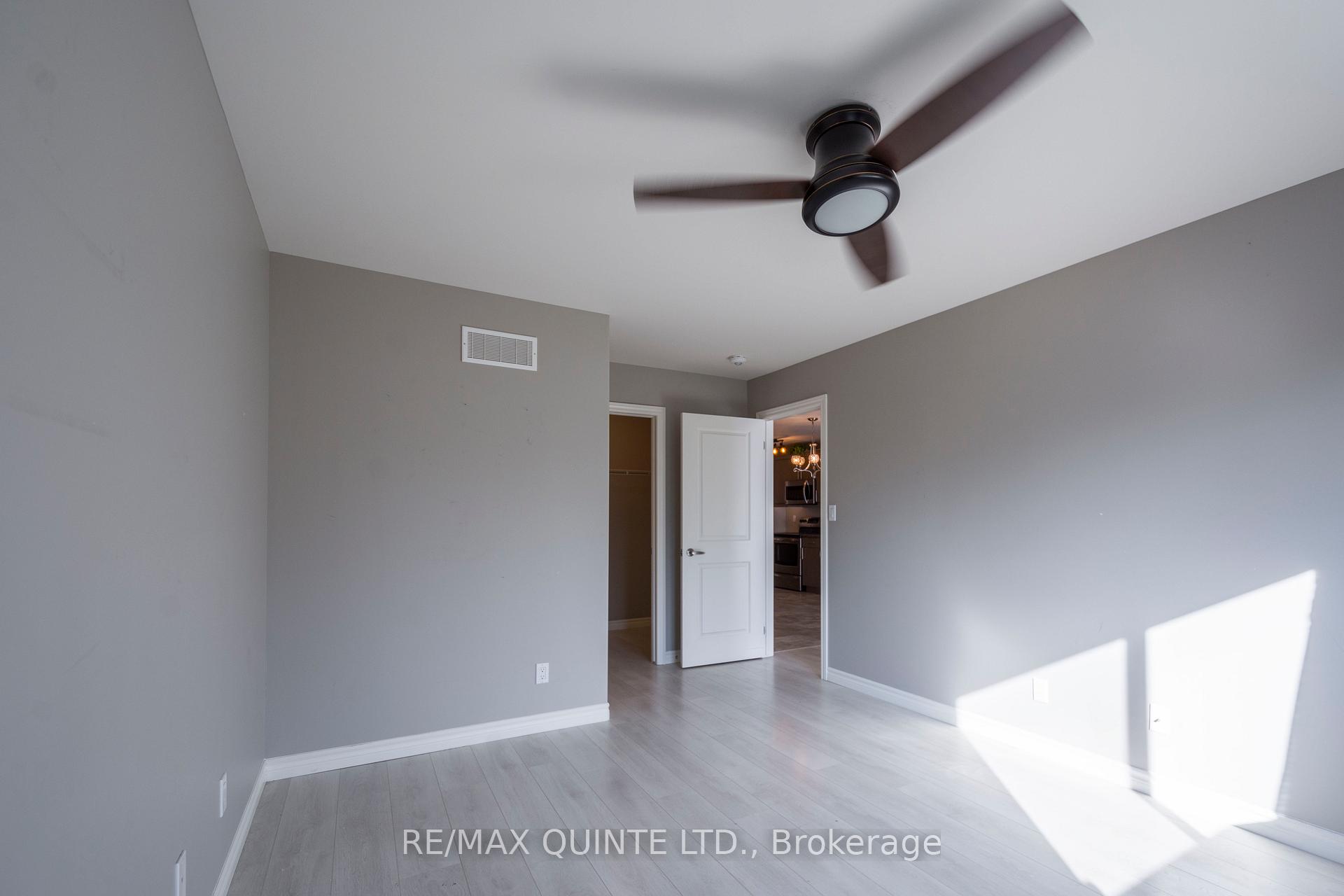 Photo 13 of 29 Glenview Crescent, Belleville, Belleville Ward — HOMEH