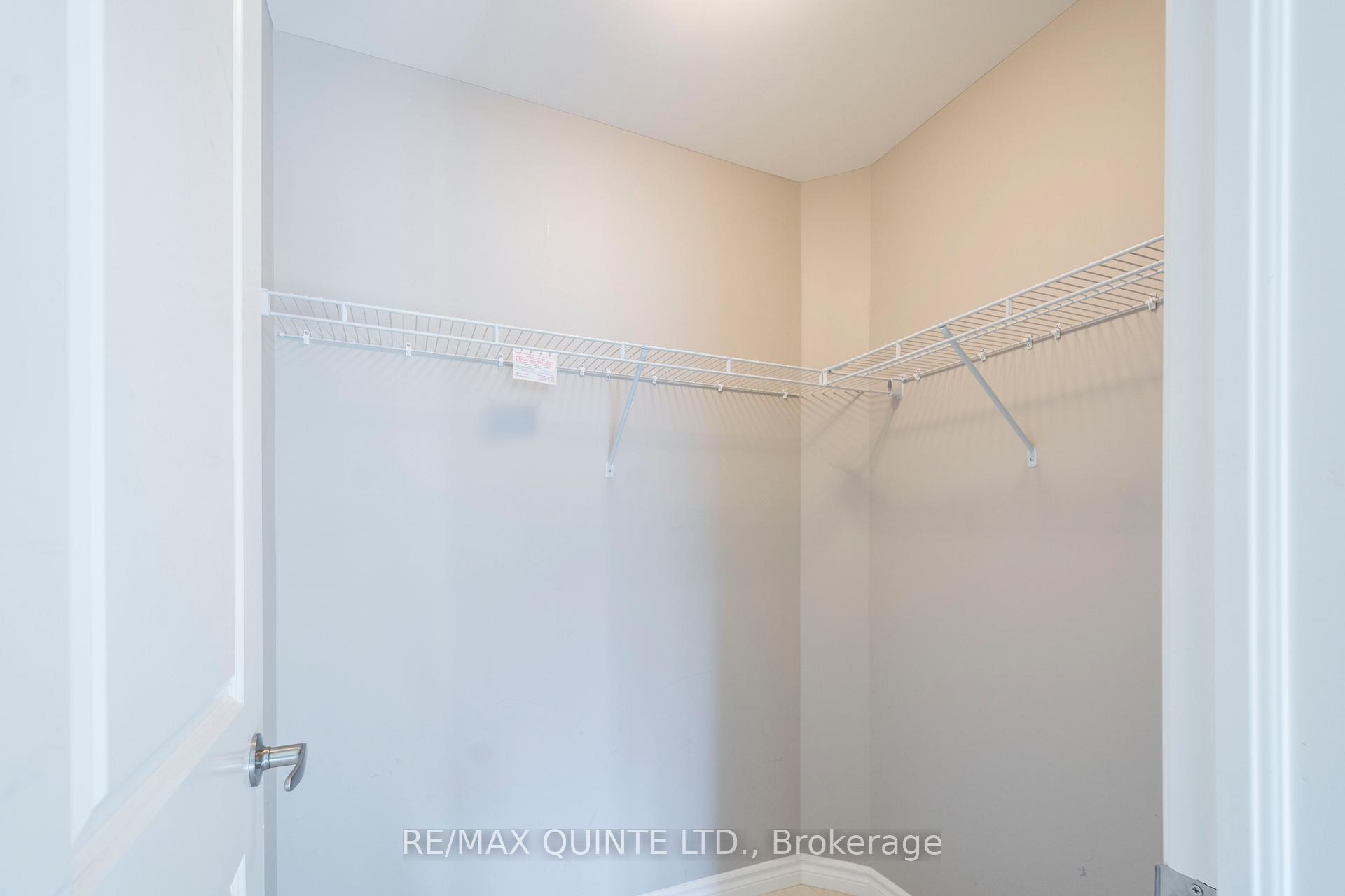 Photo 15 of 29 Glenview Crescent, Belleville, Belleville Ward — HOMEH