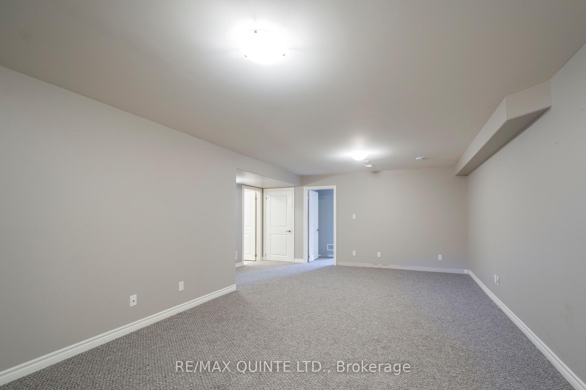 Photo 18 of 29 Glenview Crescent, Belleville, Belleville Ward — HOMEH