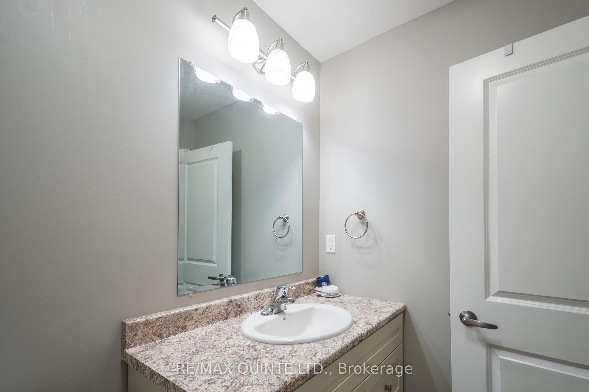 Photo 21 of 29 Glenview Crescent, Belleville, Belleville Ward — HOMEH