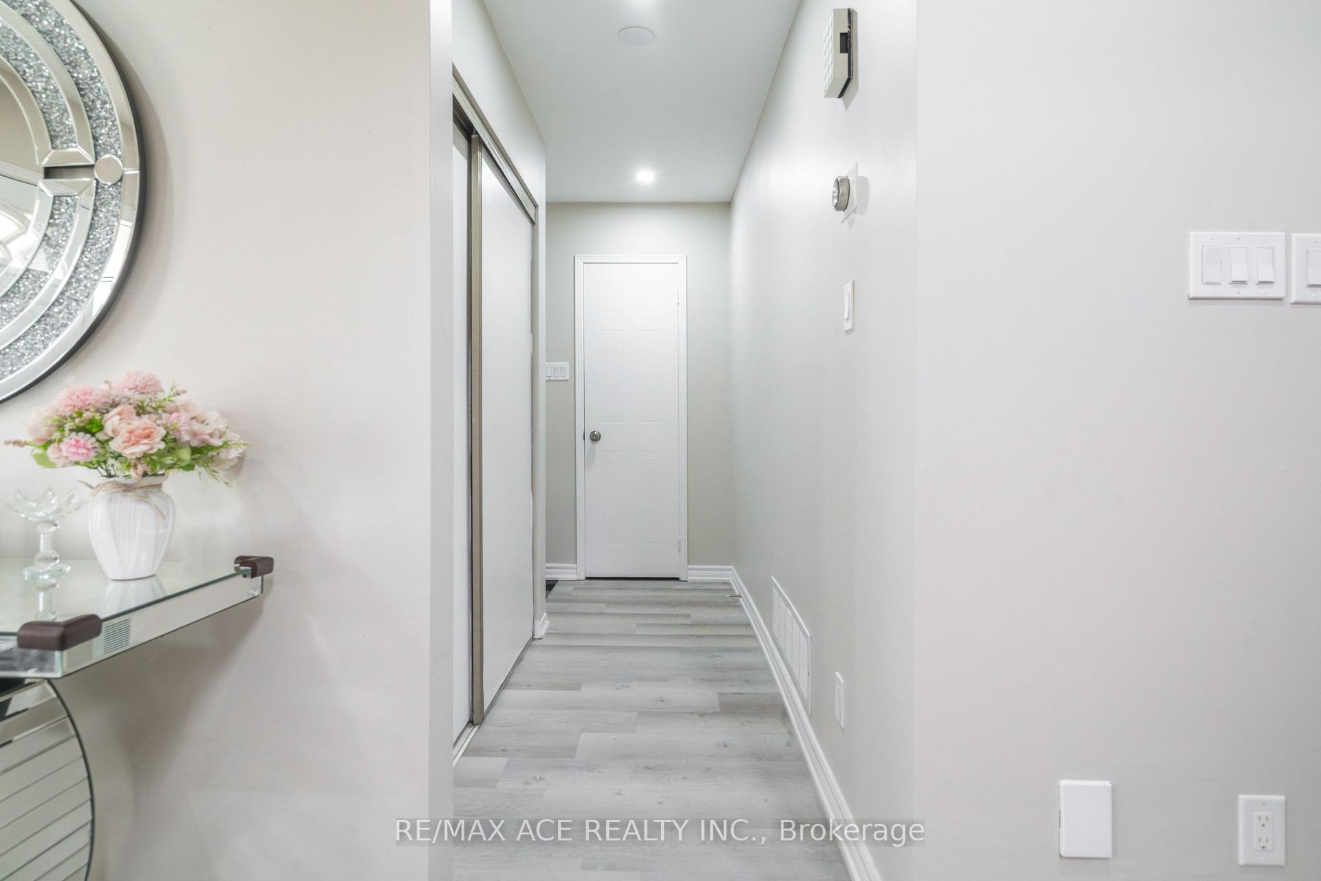 Photo 5 of 50 Soper Creek Drive, Clarington, Bowmanville — HOMEH