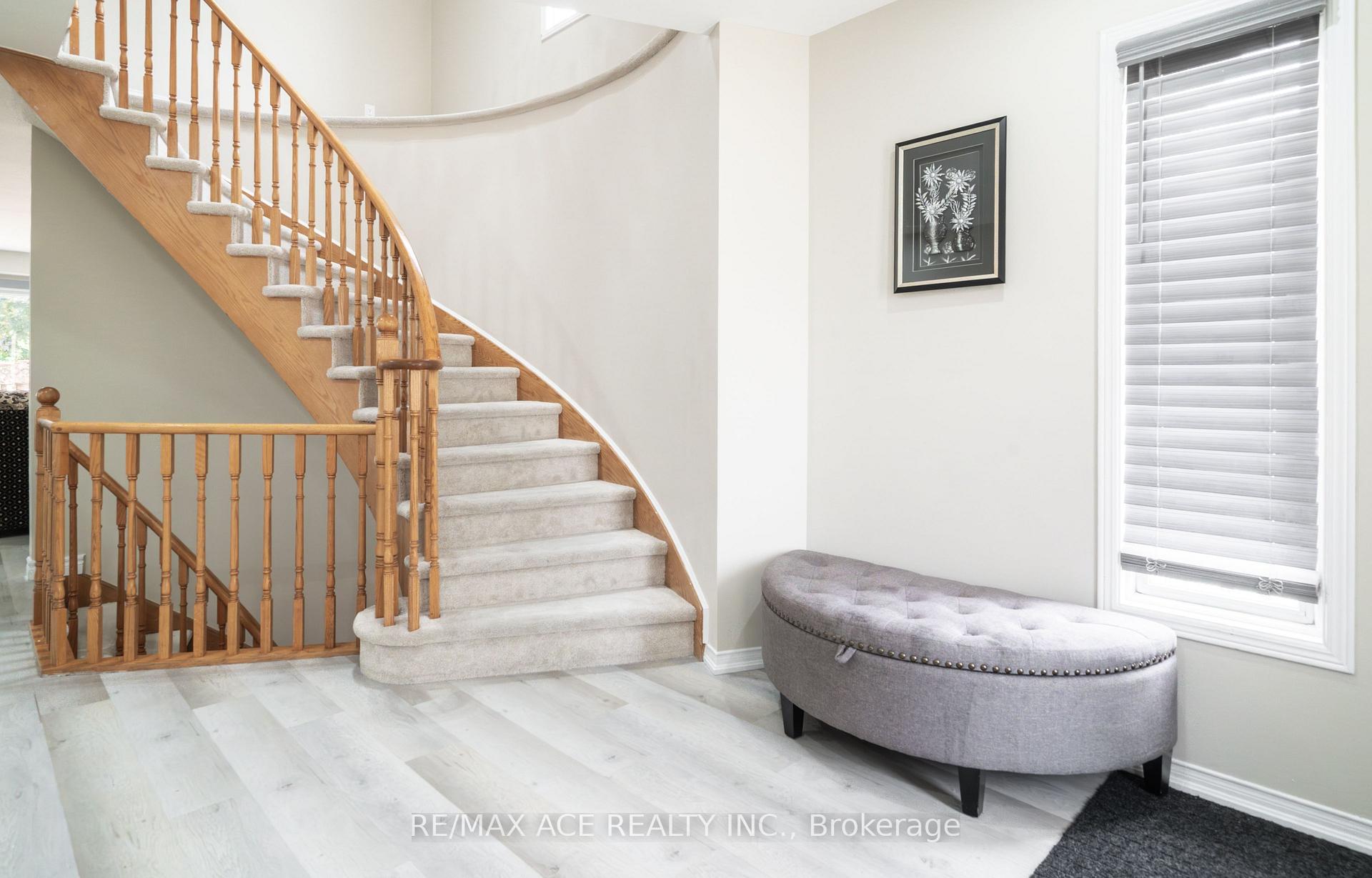 Photo 6 of 50 Soper Creek Drive, Clarington, Bowmanville — HOMEH